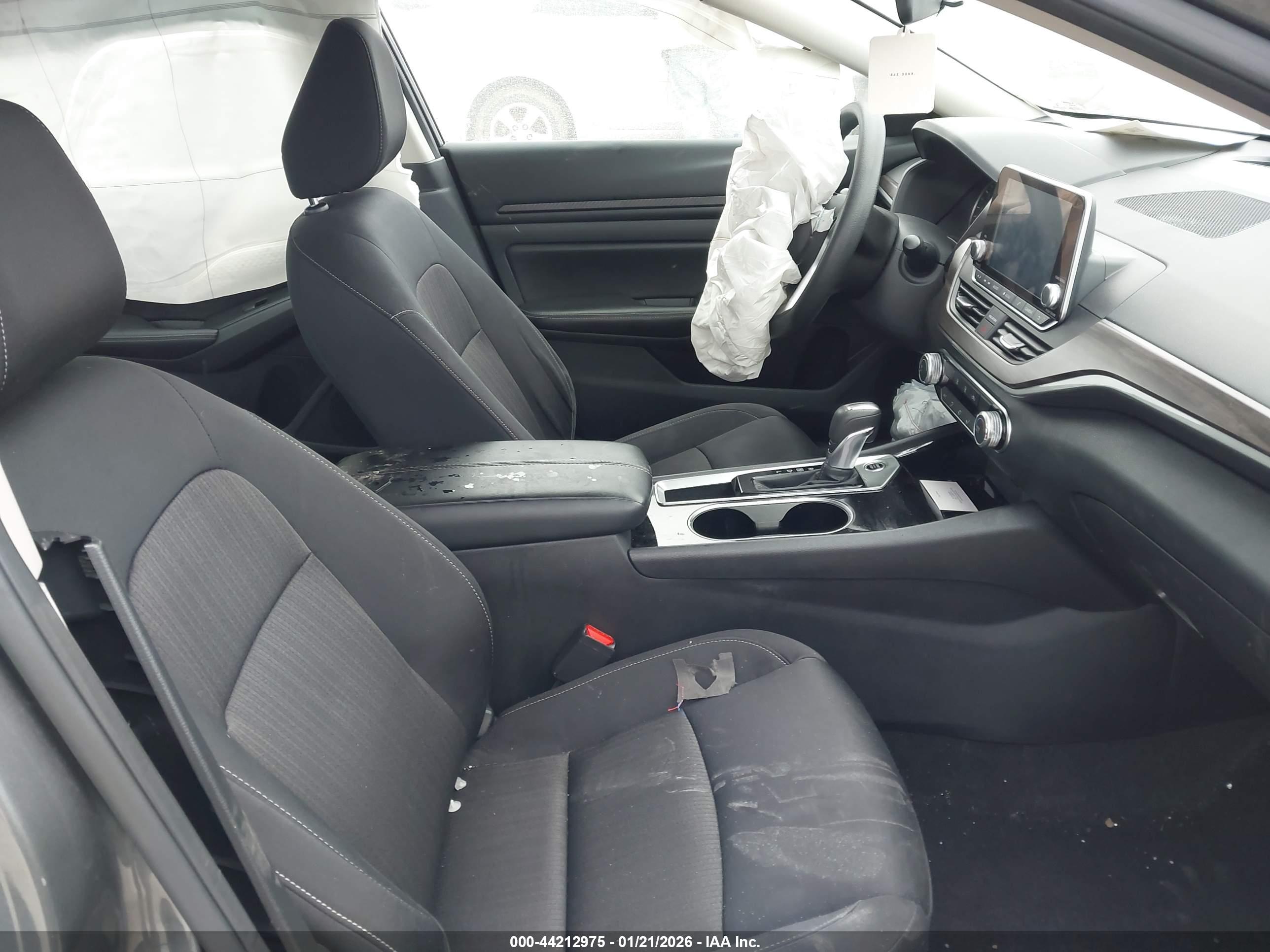 NISSAN ALTIMA image 5