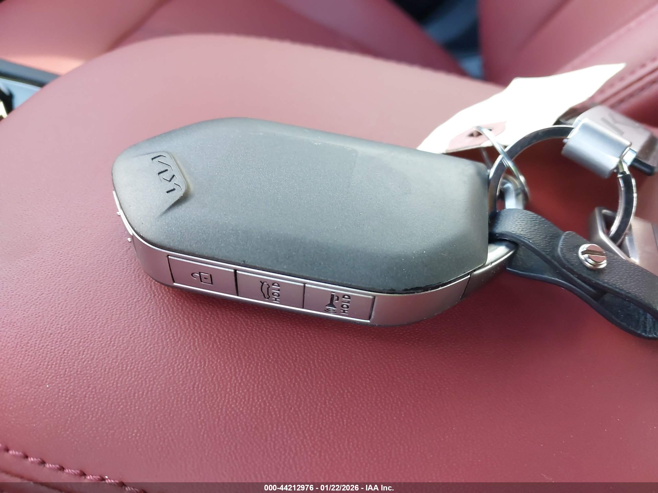 KIA K5 image 11