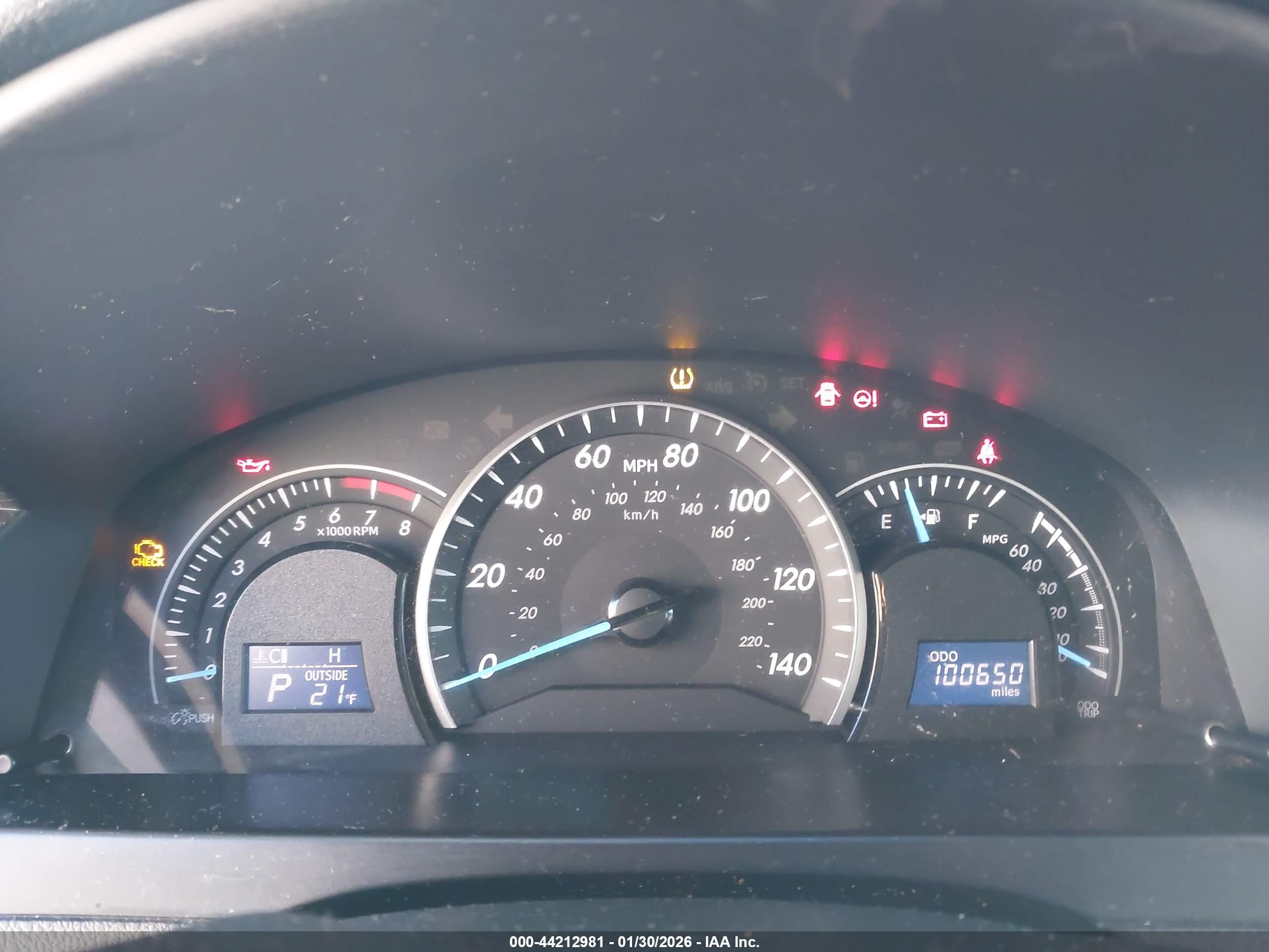 TOYOTA CAMRY image 7