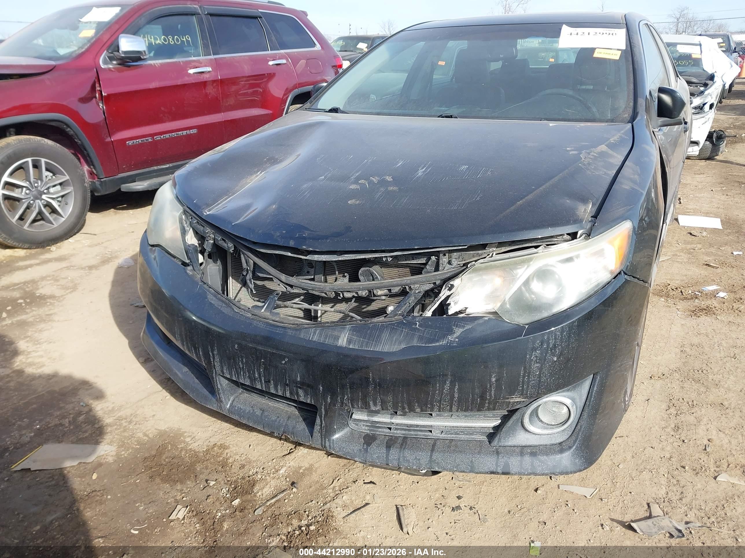 TOYOTA CAMRY image 6