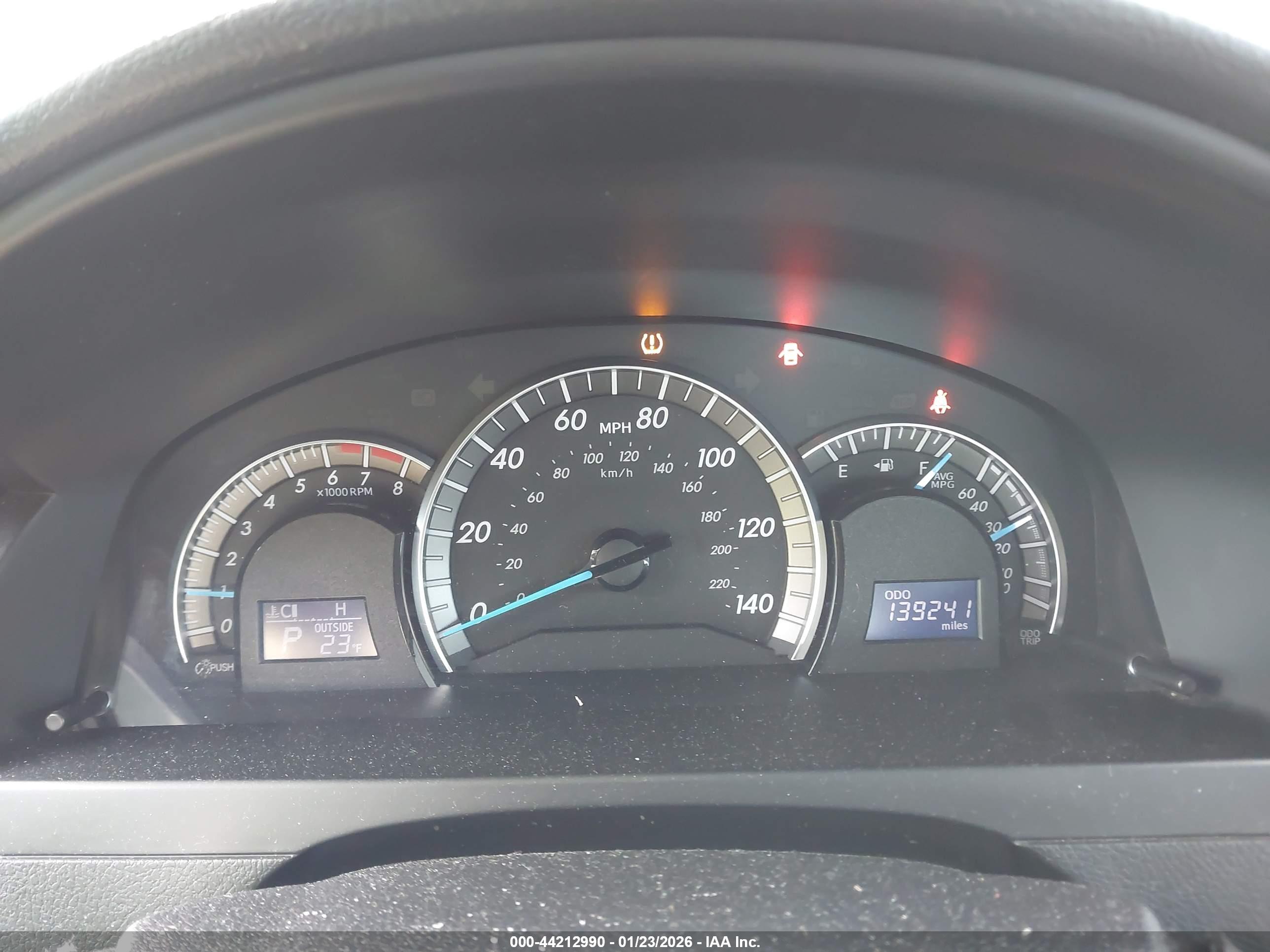 TOYOTA CAMRY image 7