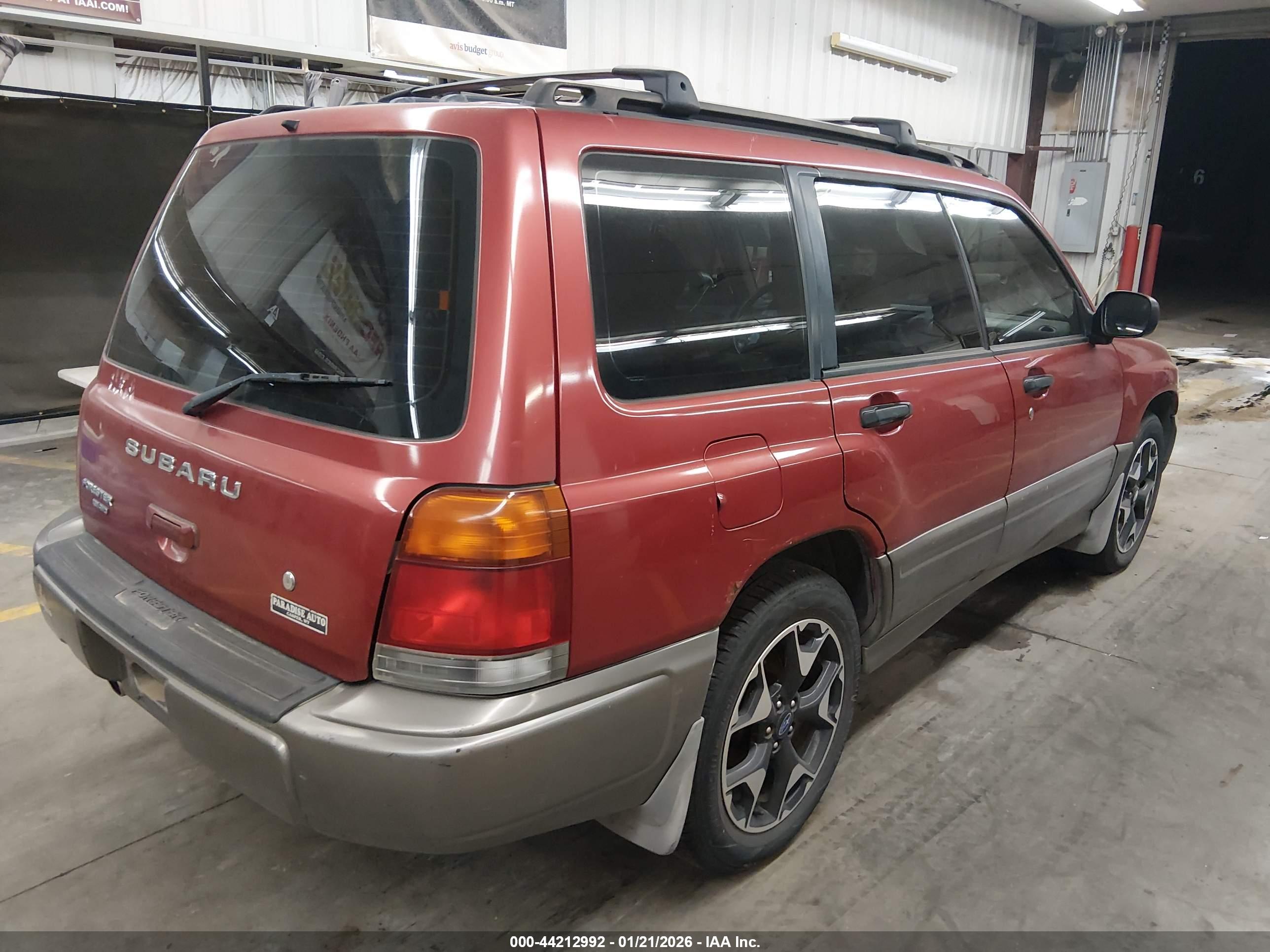 SUBARU FORESTER image 4