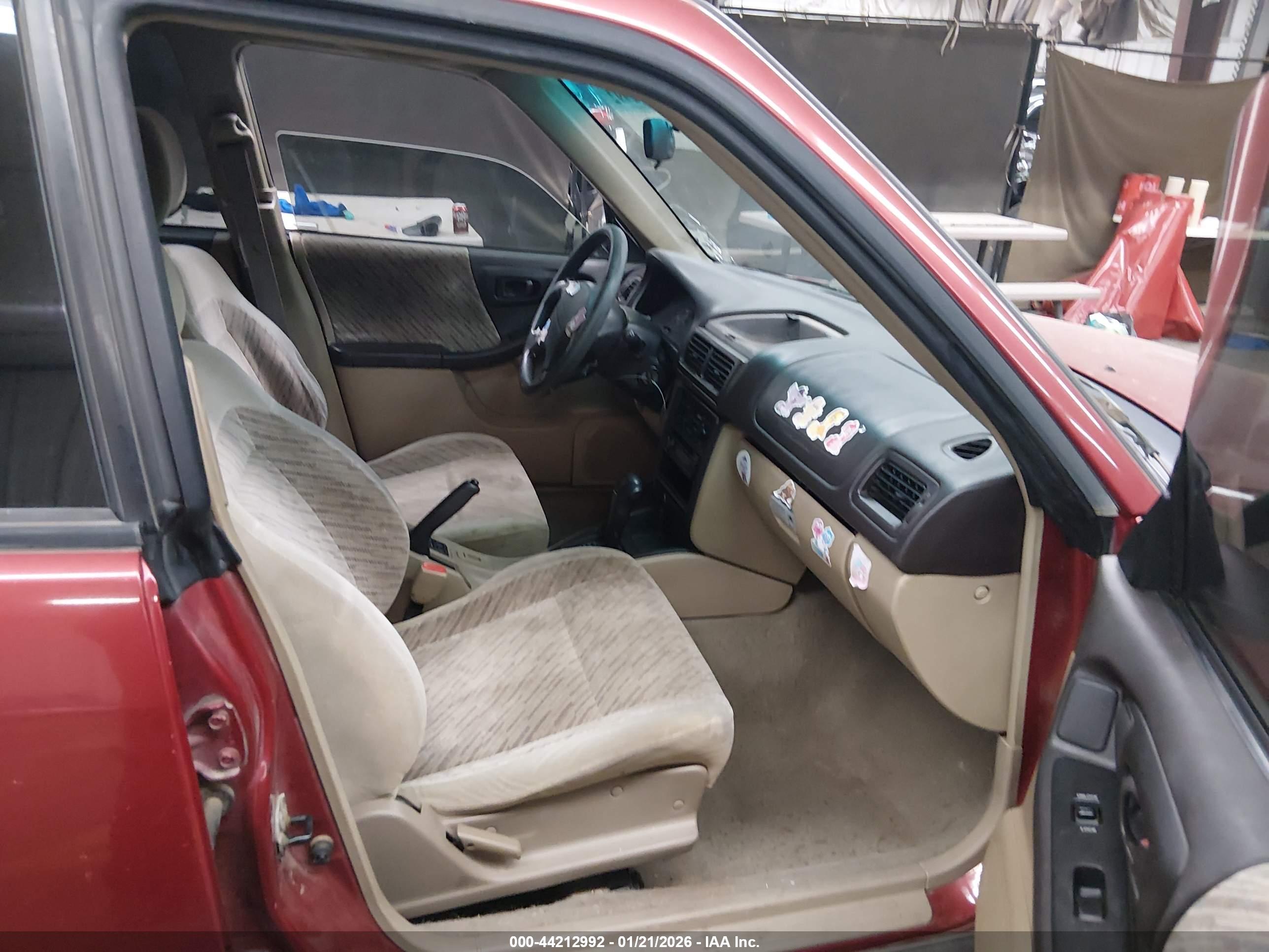 SUBARU FORESTER image 5