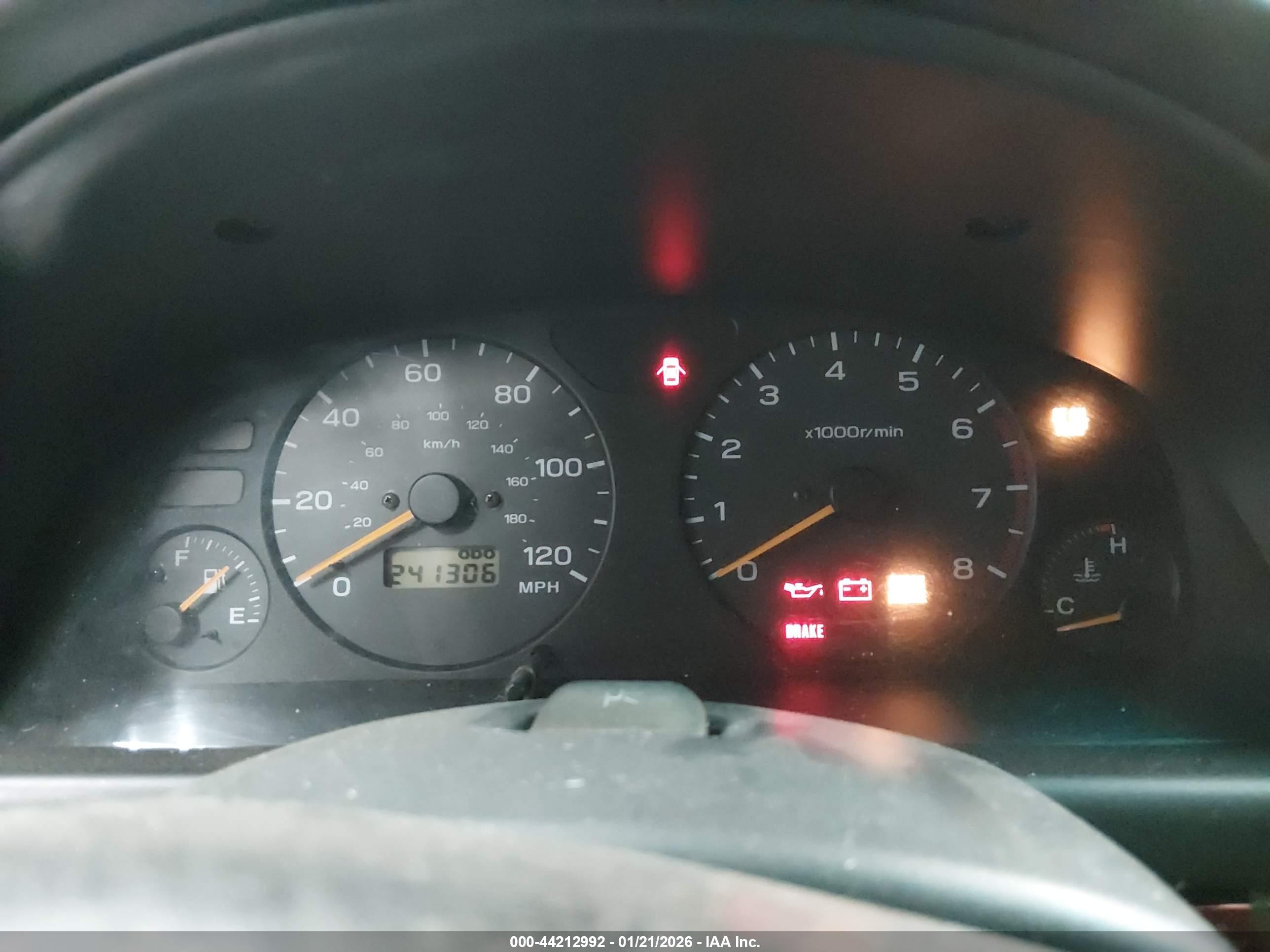 SUBARU FORESTER image 7