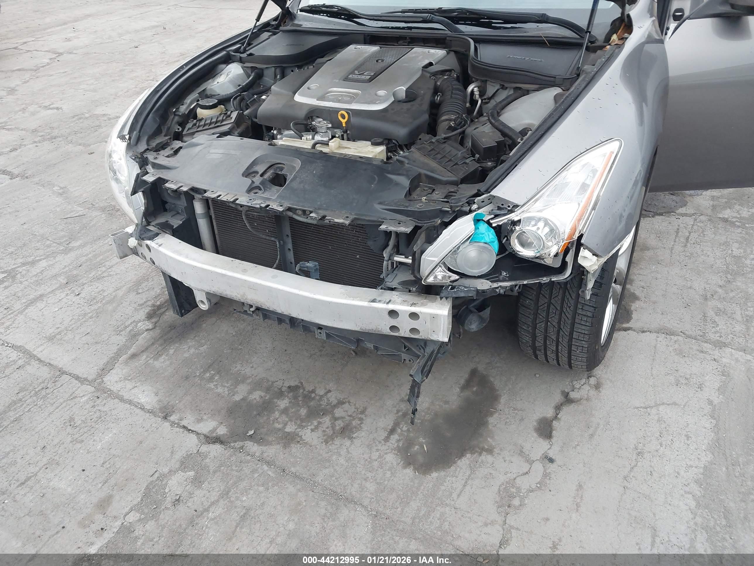 INFINITI G37 image 6