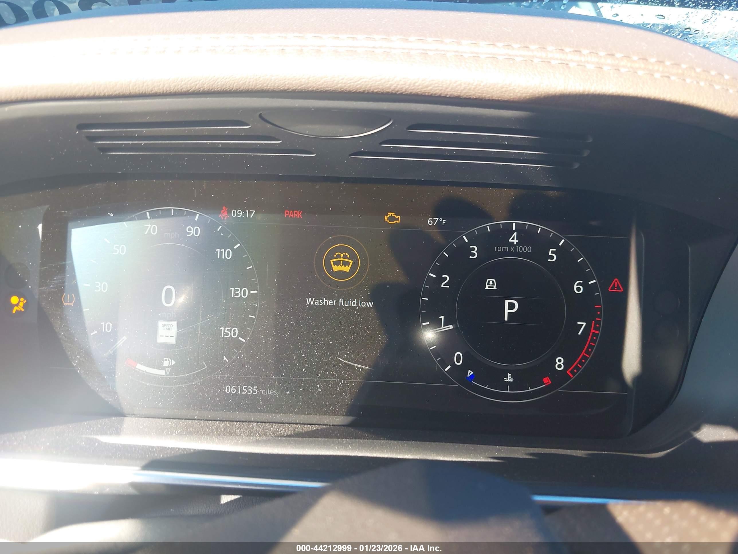 LAND ROVER image 7