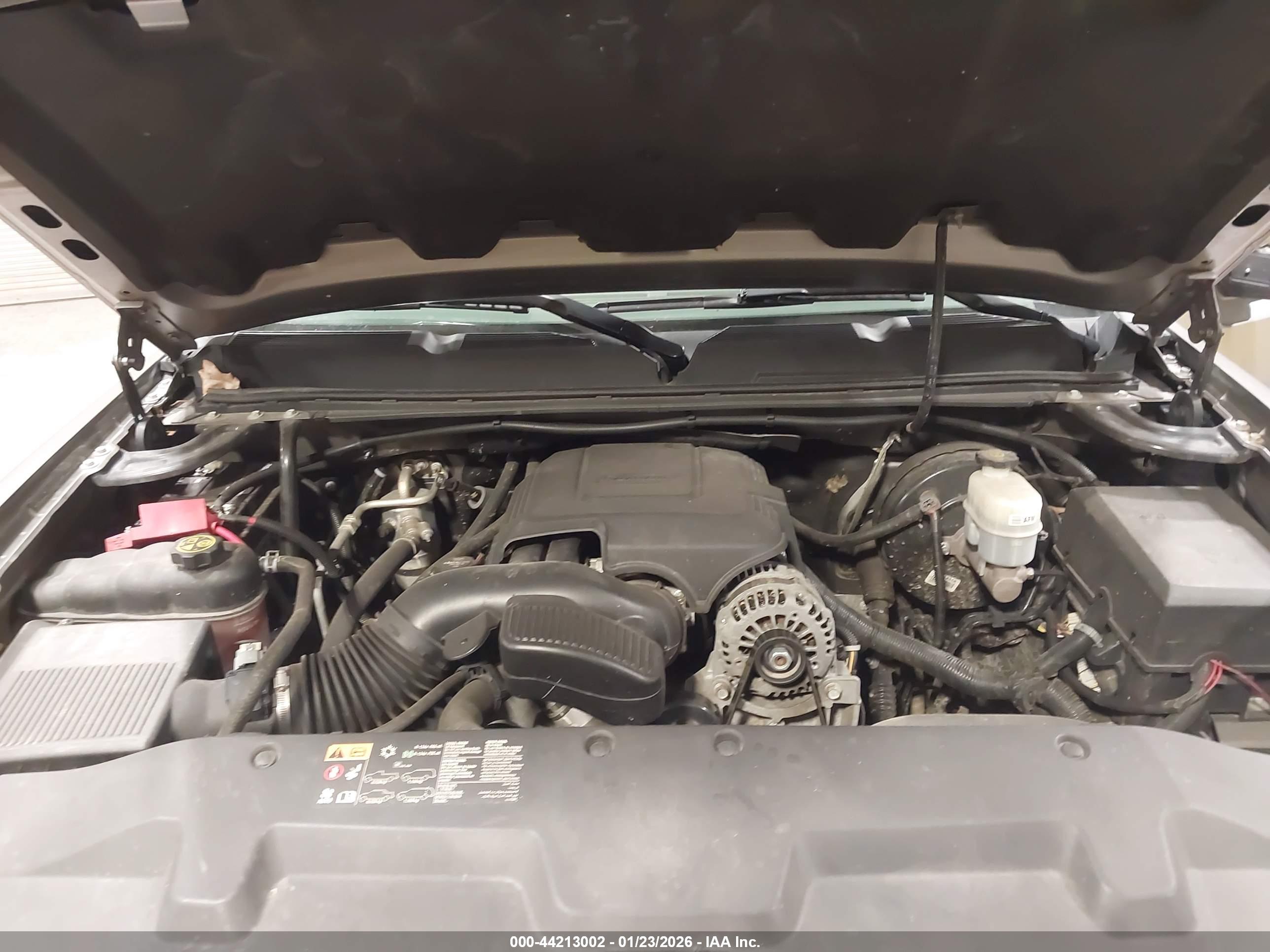 CHEVROLET SILVERADO image 10