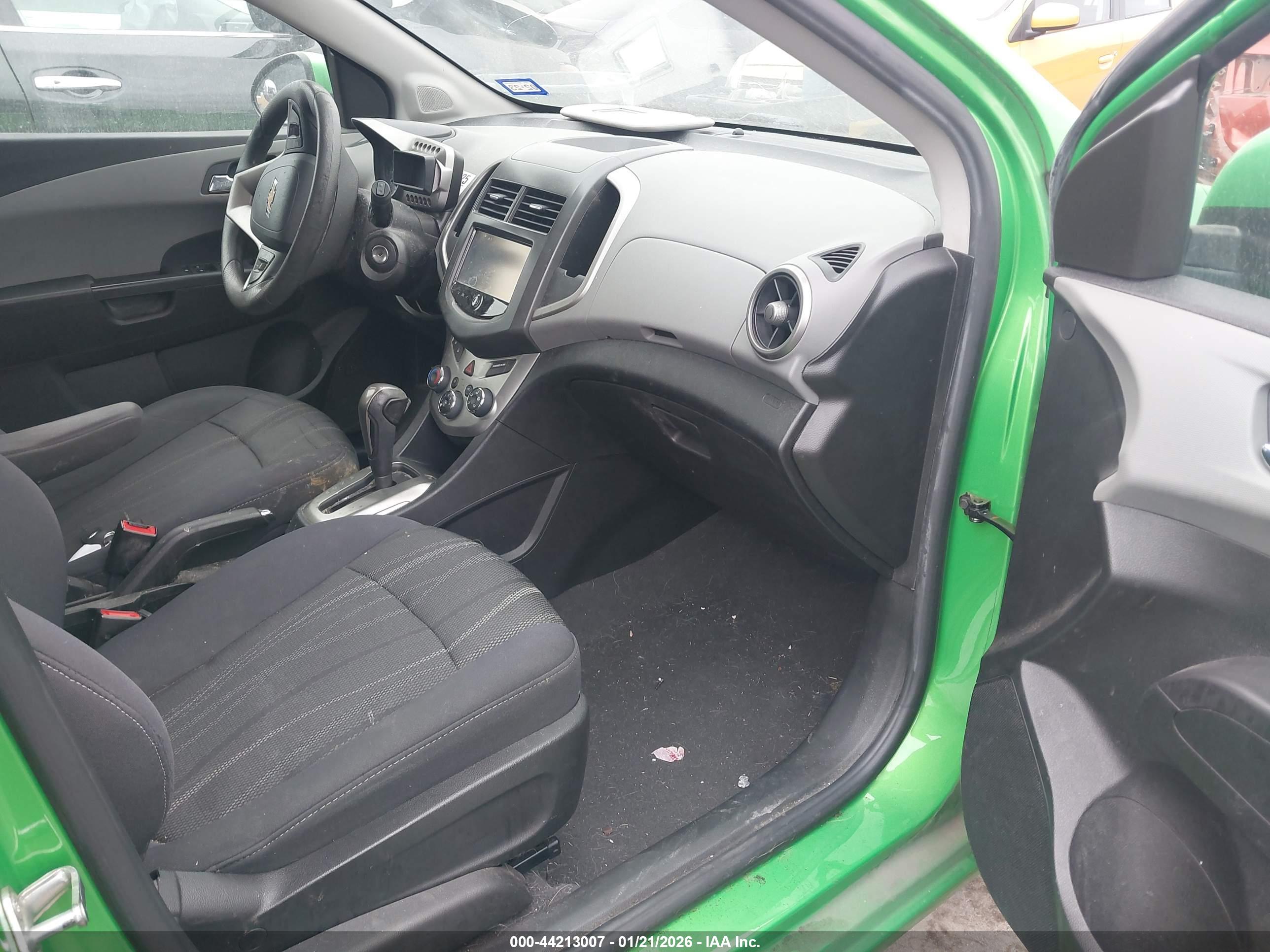CHEVROLET SONIC image 5