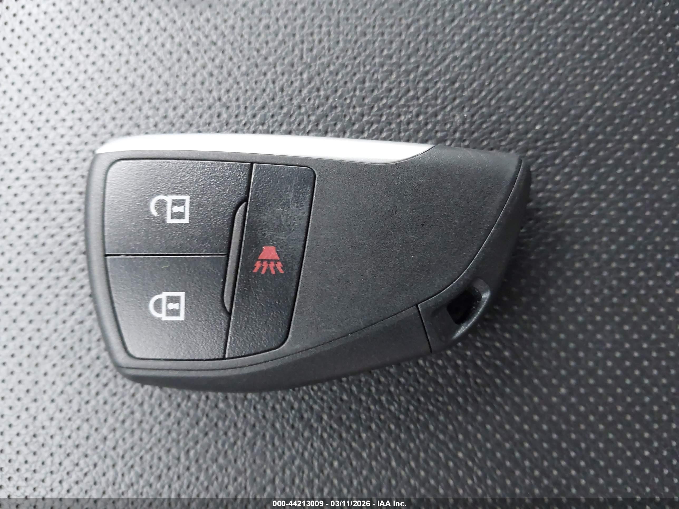 GMC SIERRA image 11