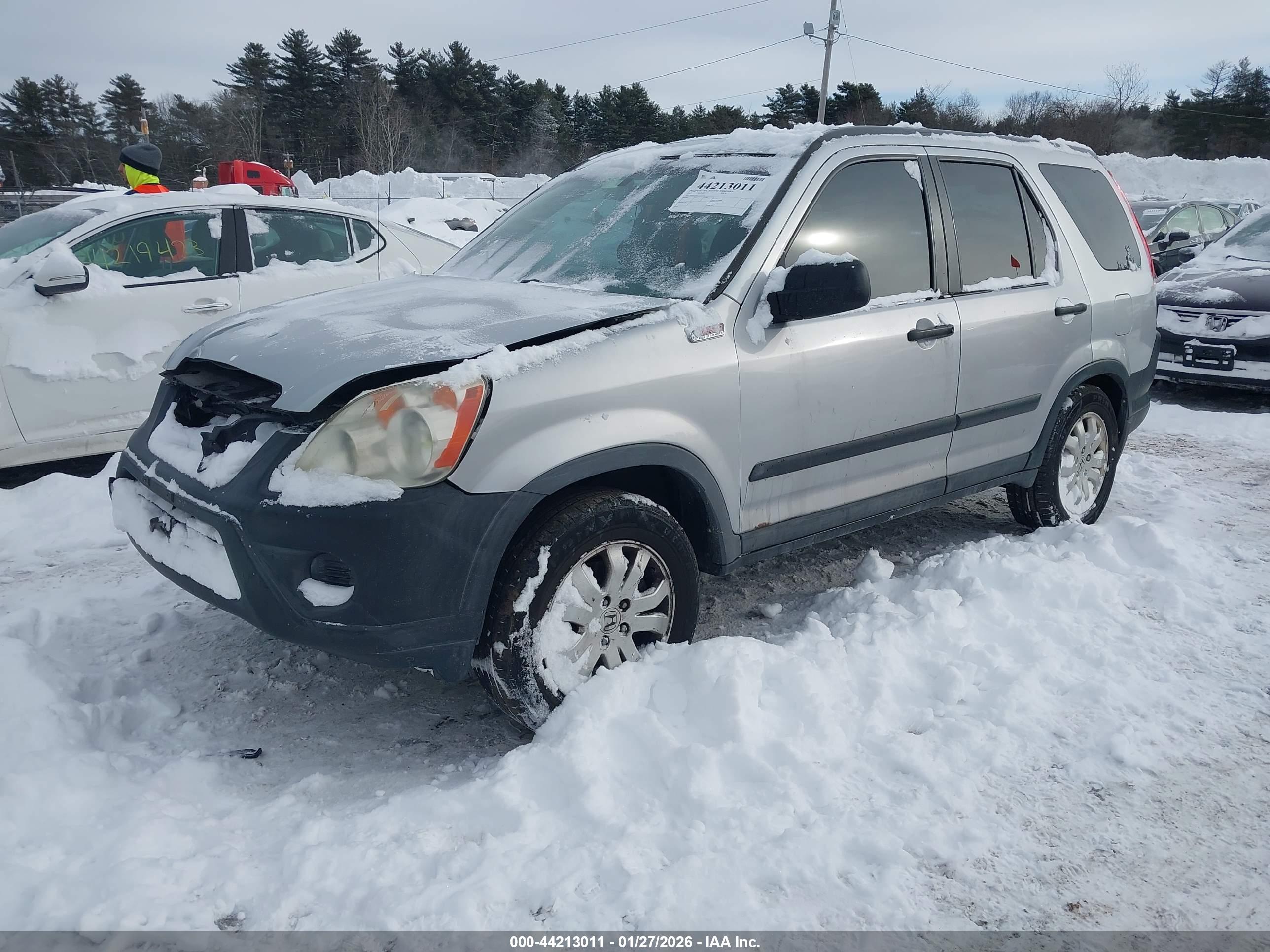 HONDA CR-V image 2