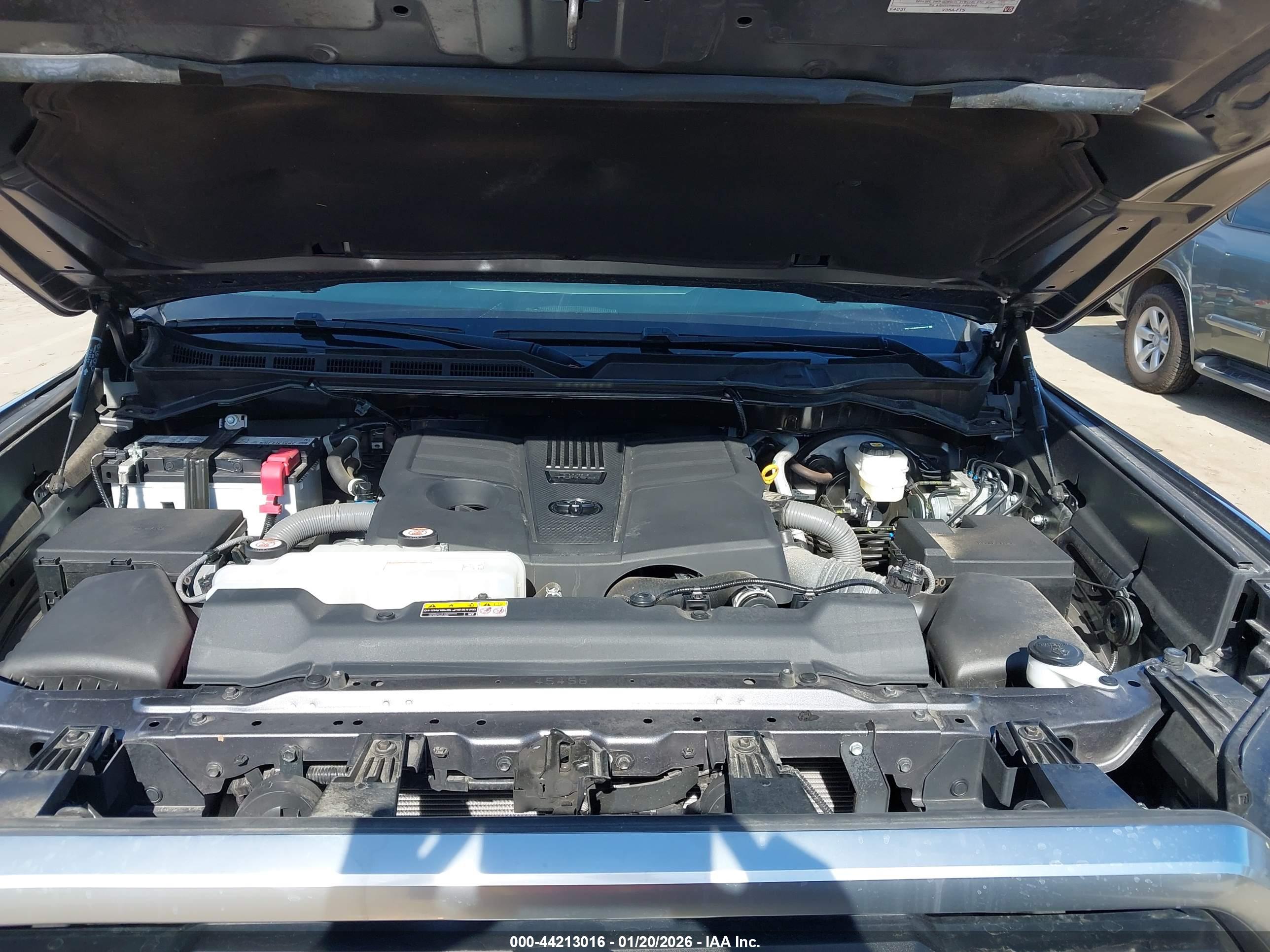 TOYOTA TUNDRA image 10