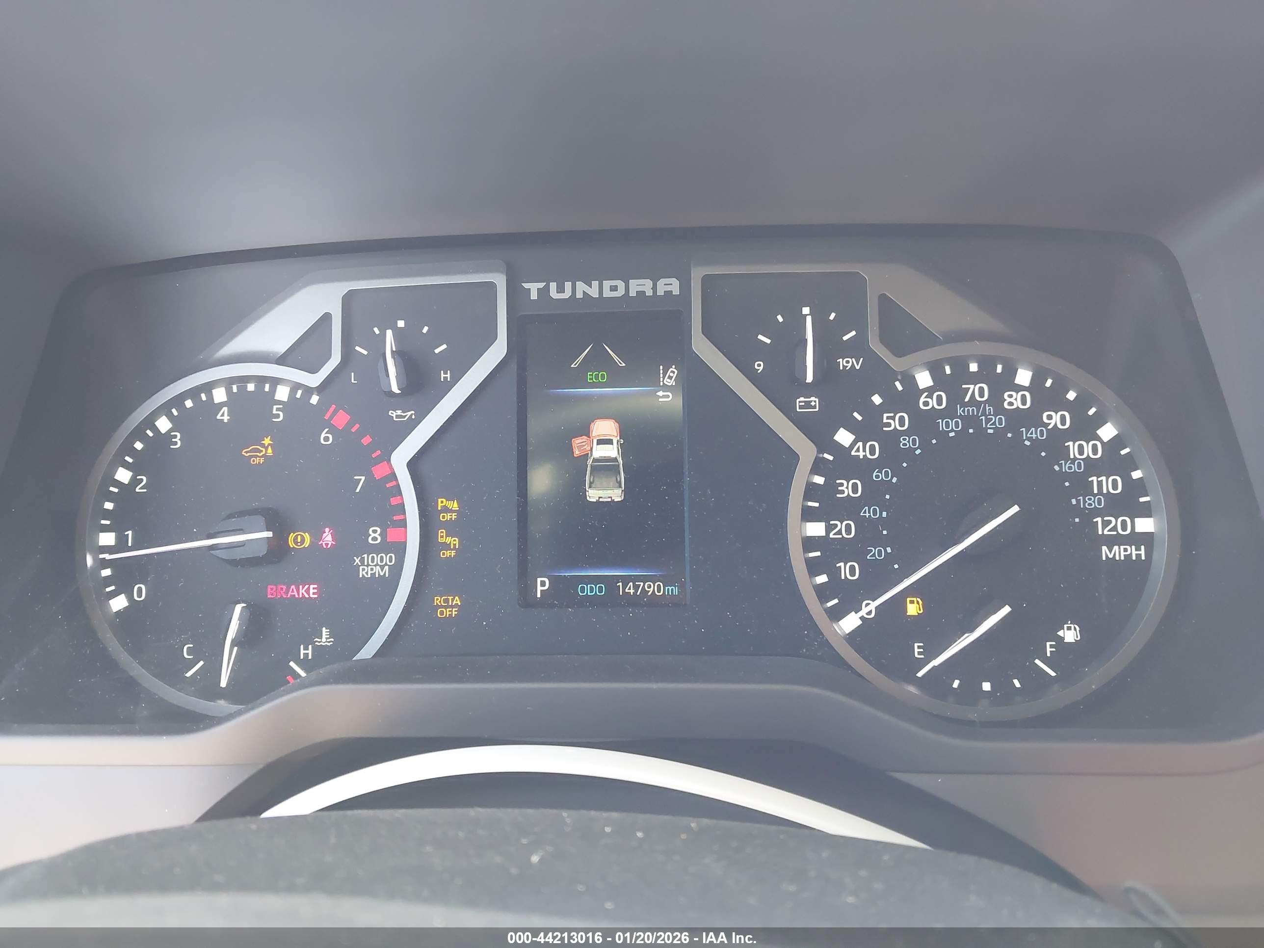 TOYOTA TUNDRA image 7