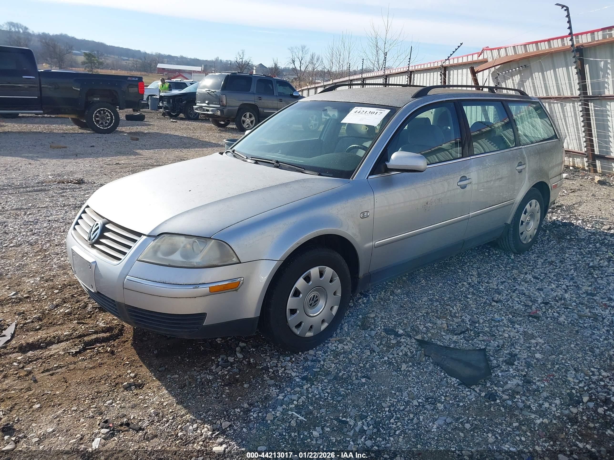 VOLKSWAGEN PASSAT image 2