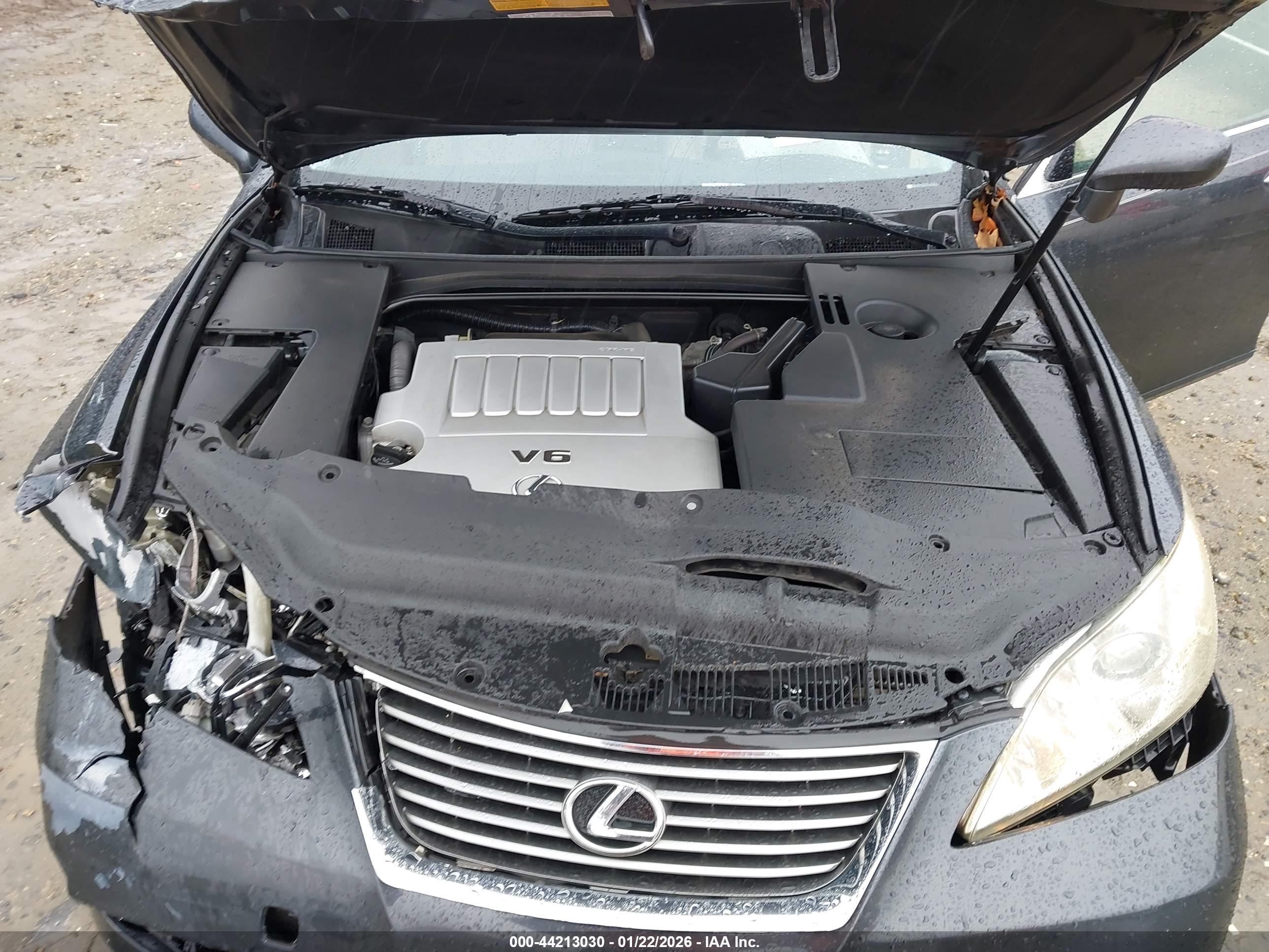 LEXUS ES image 10