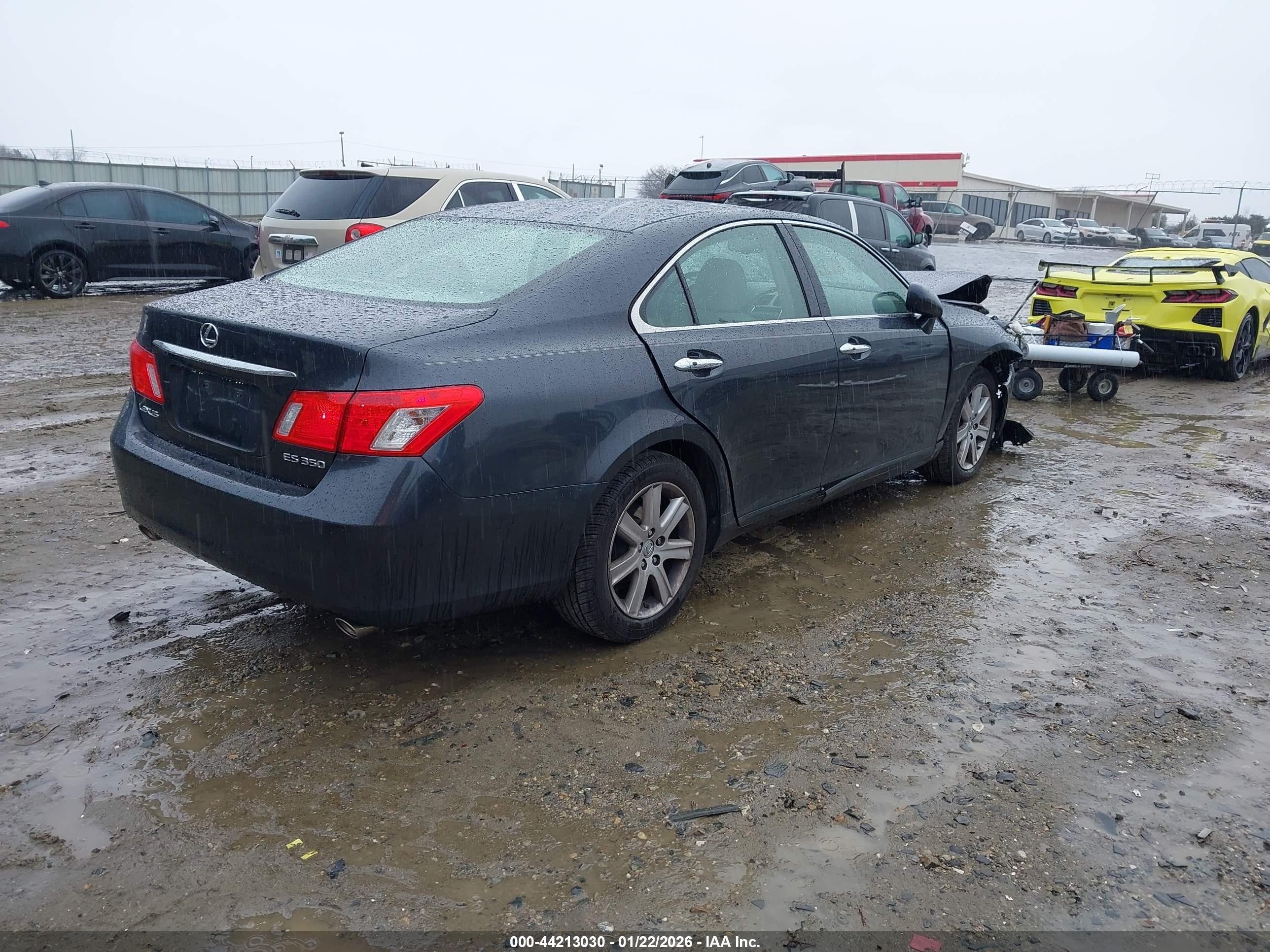 LEXUS ES image 4