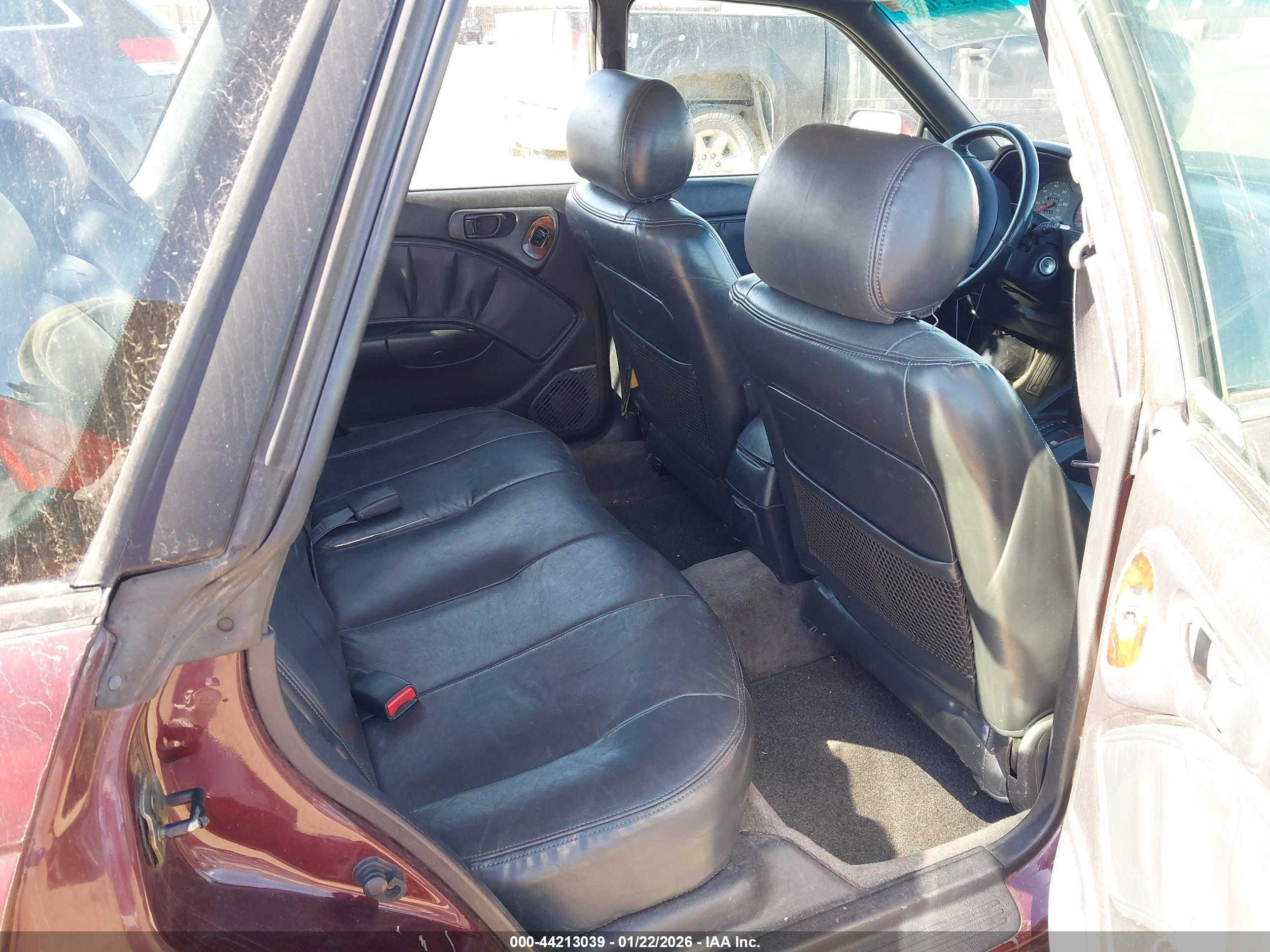 SUBARU LEGACY image 8