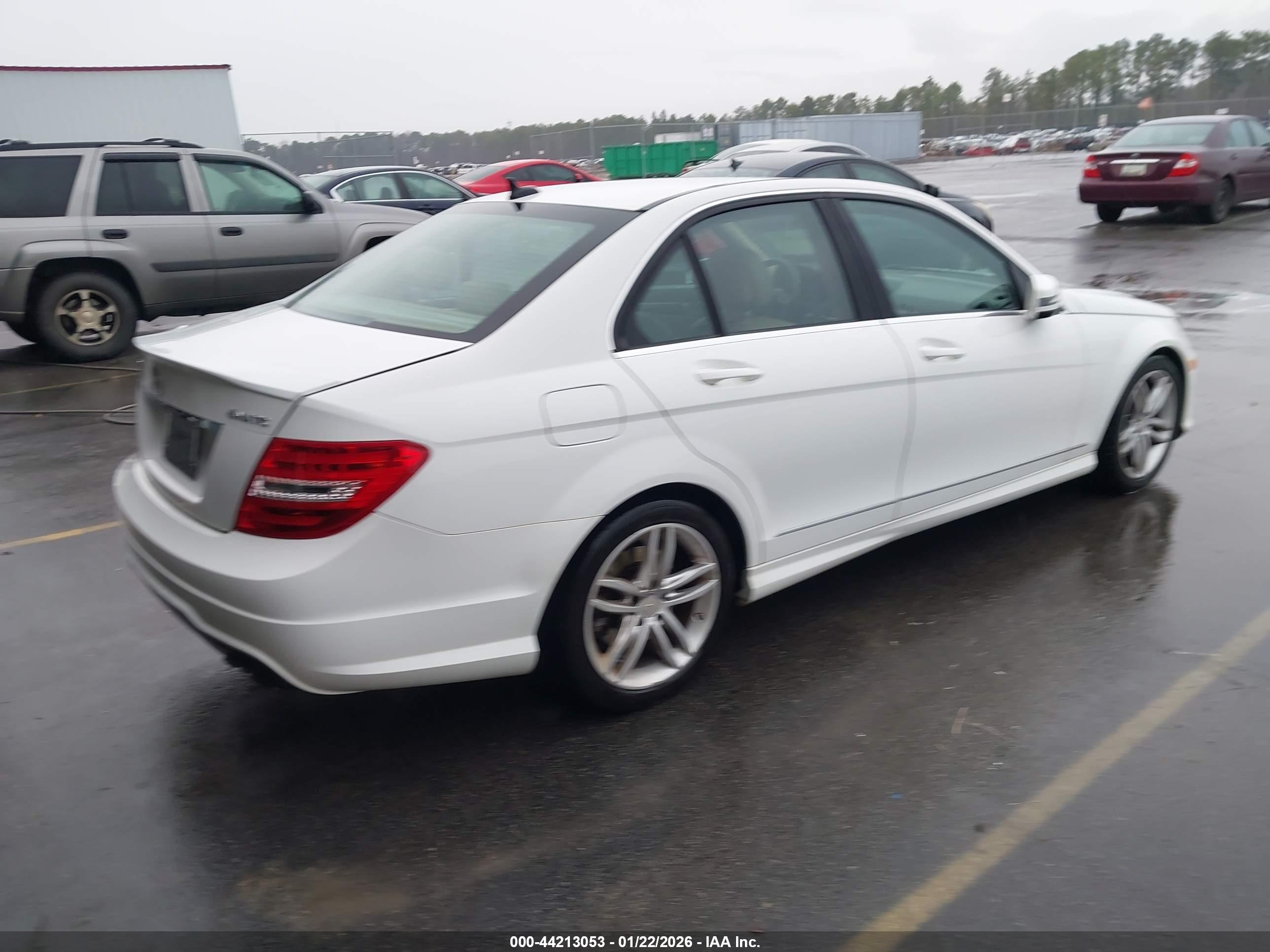 MERCEDES-BENZ C image 4