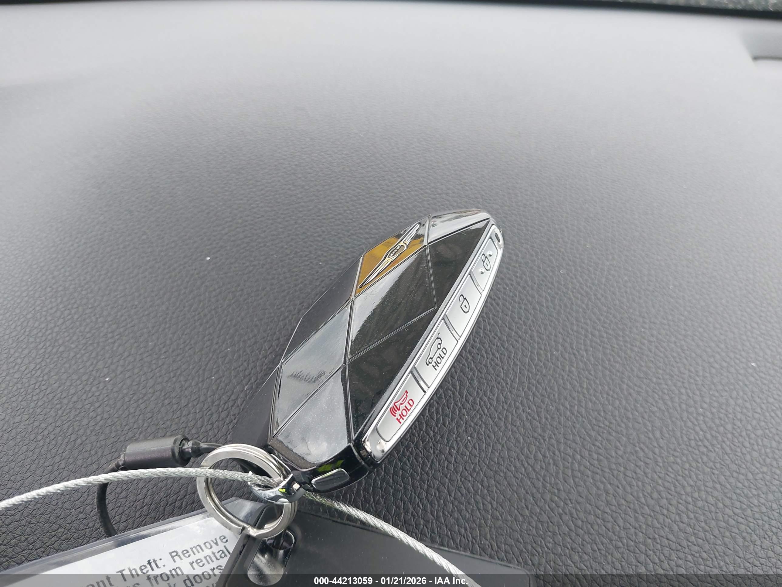 GENESIS GV70 image 11
