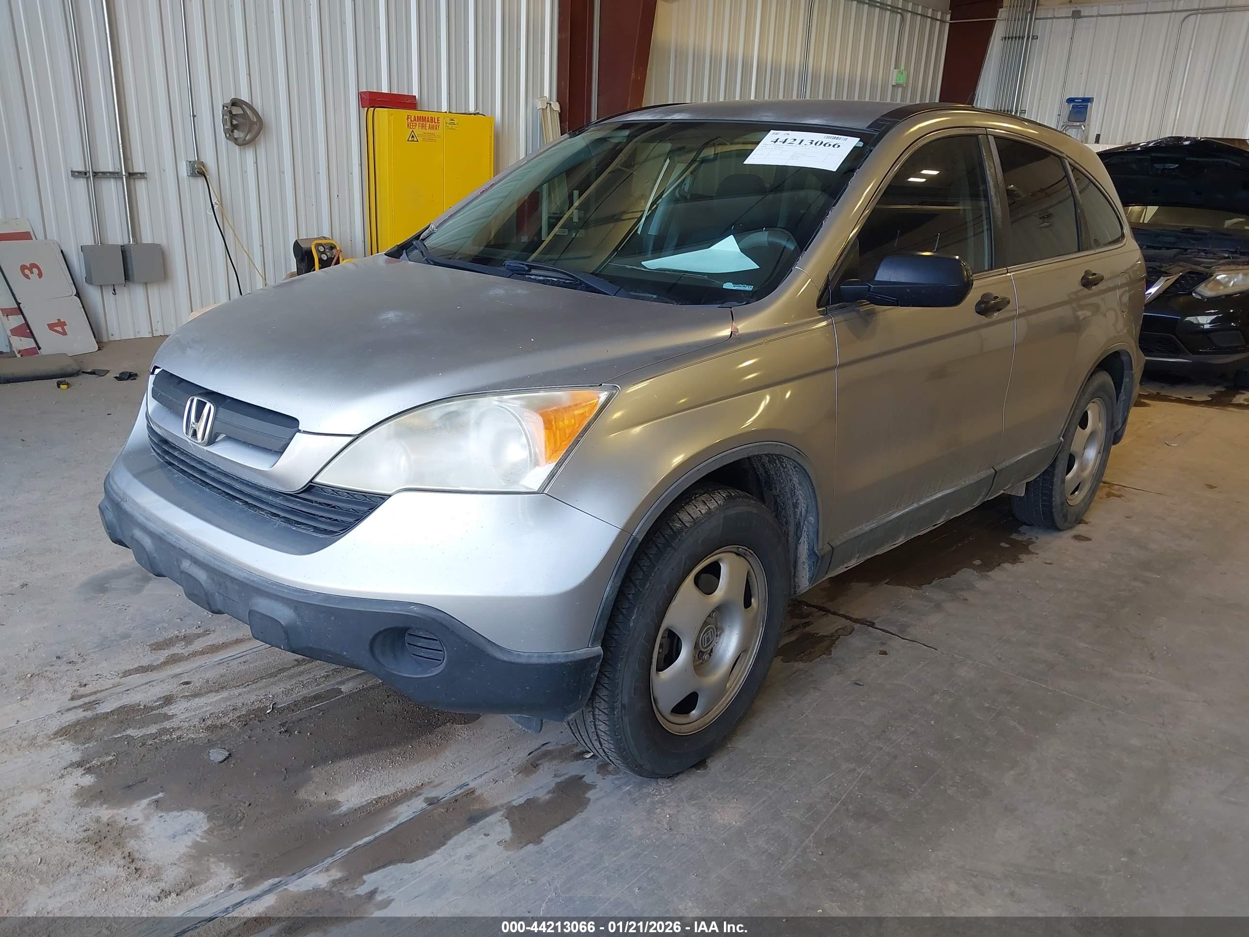 HONDA CR-V image 2