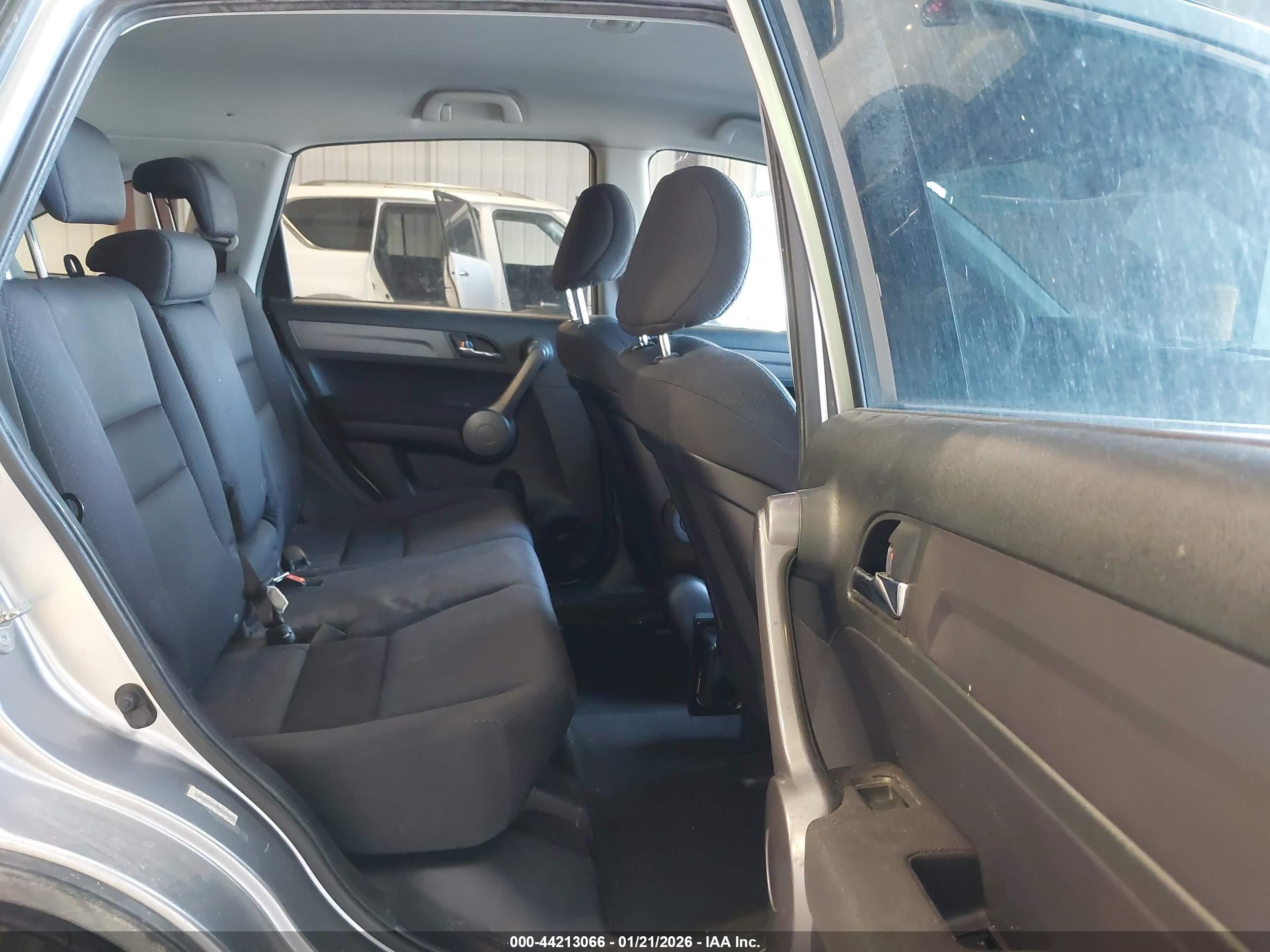 HONDA CR-V image 8