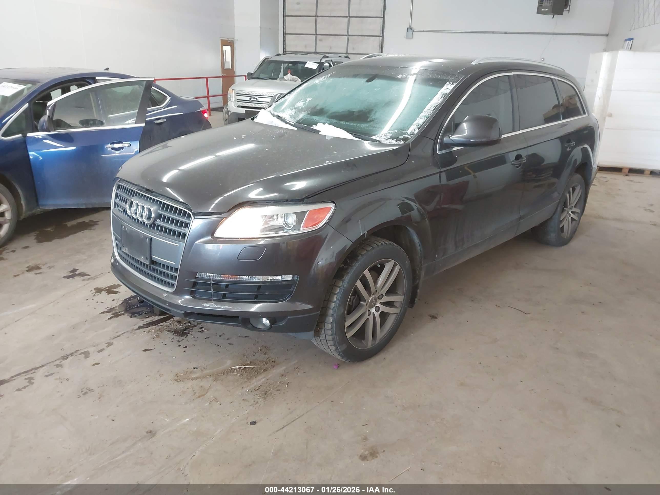 AUDI Q7 image 2