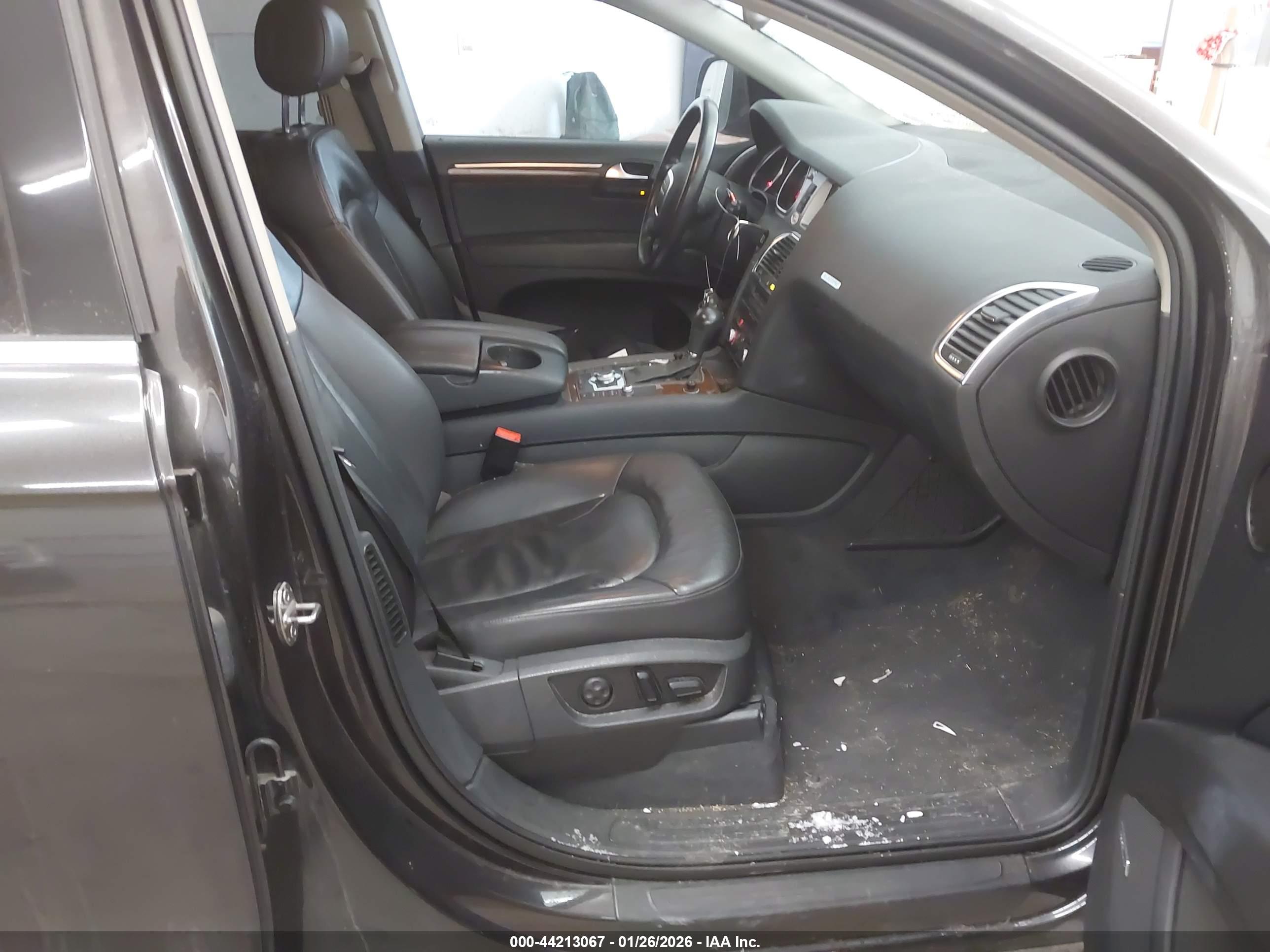 AUDI Q7 image 5