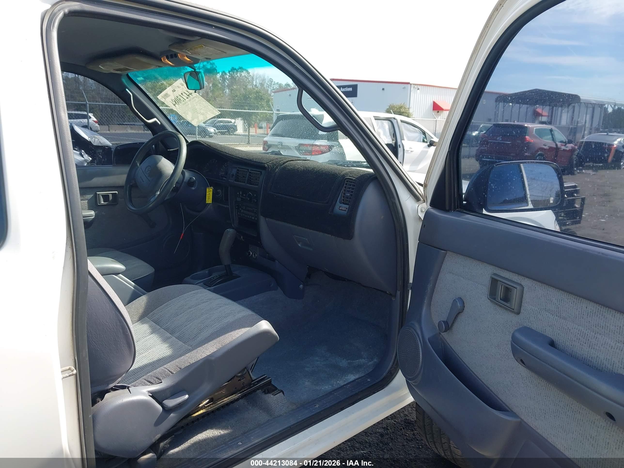 TOYOTA TACOMA image 5