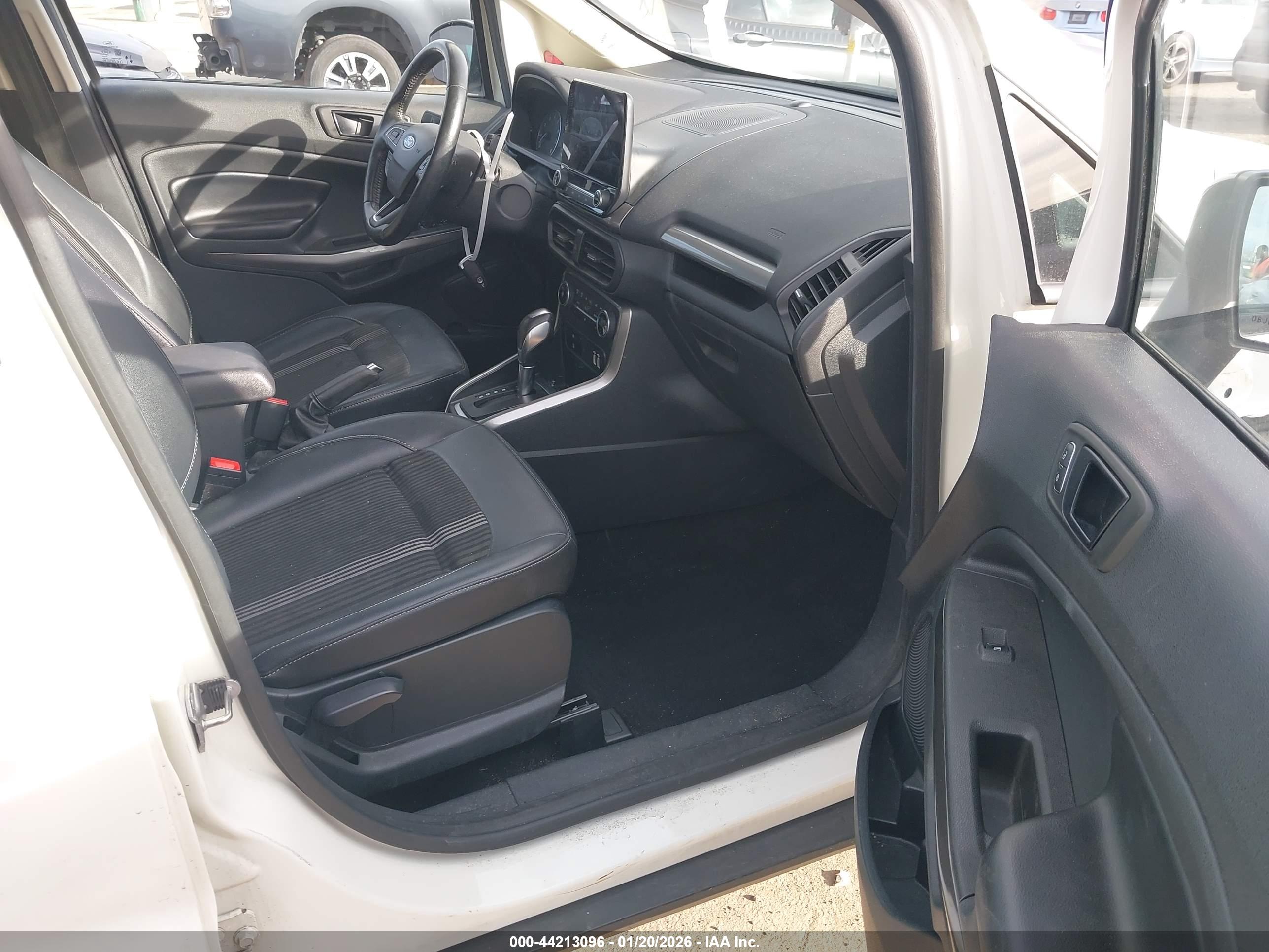 FORD ECOSPORT image 5