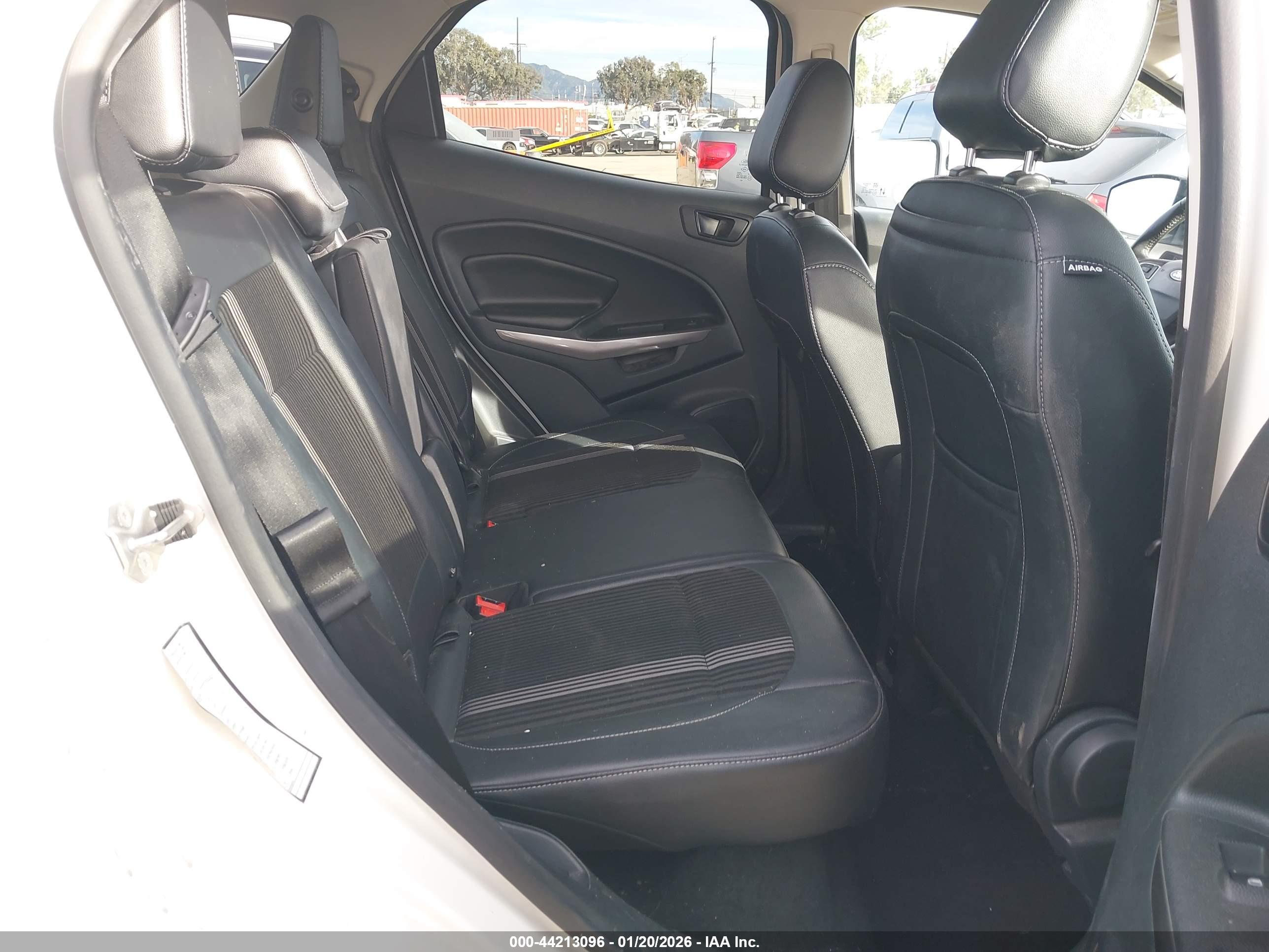FORD ECOSPORT image 8