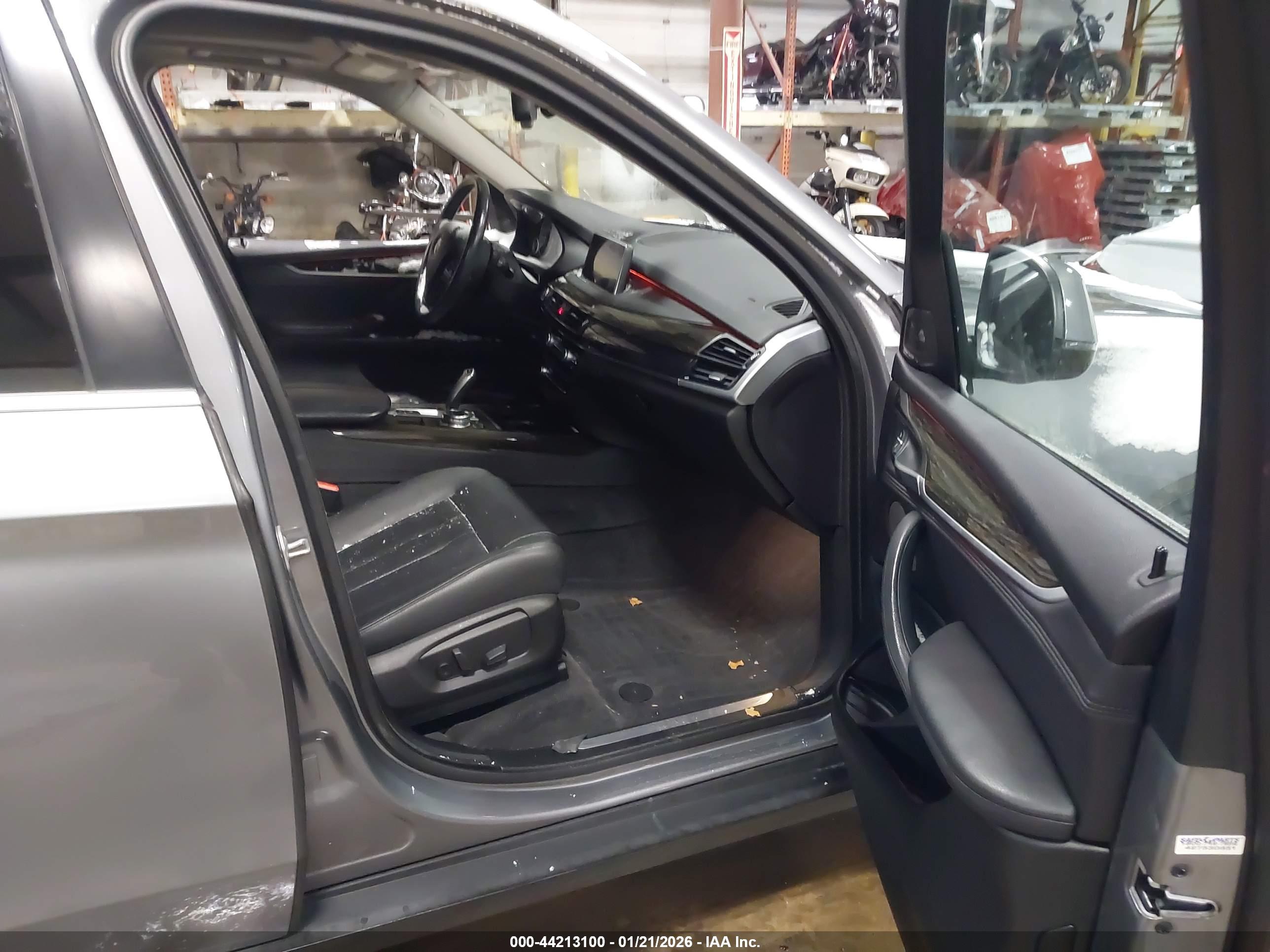 BMW X5 image 5