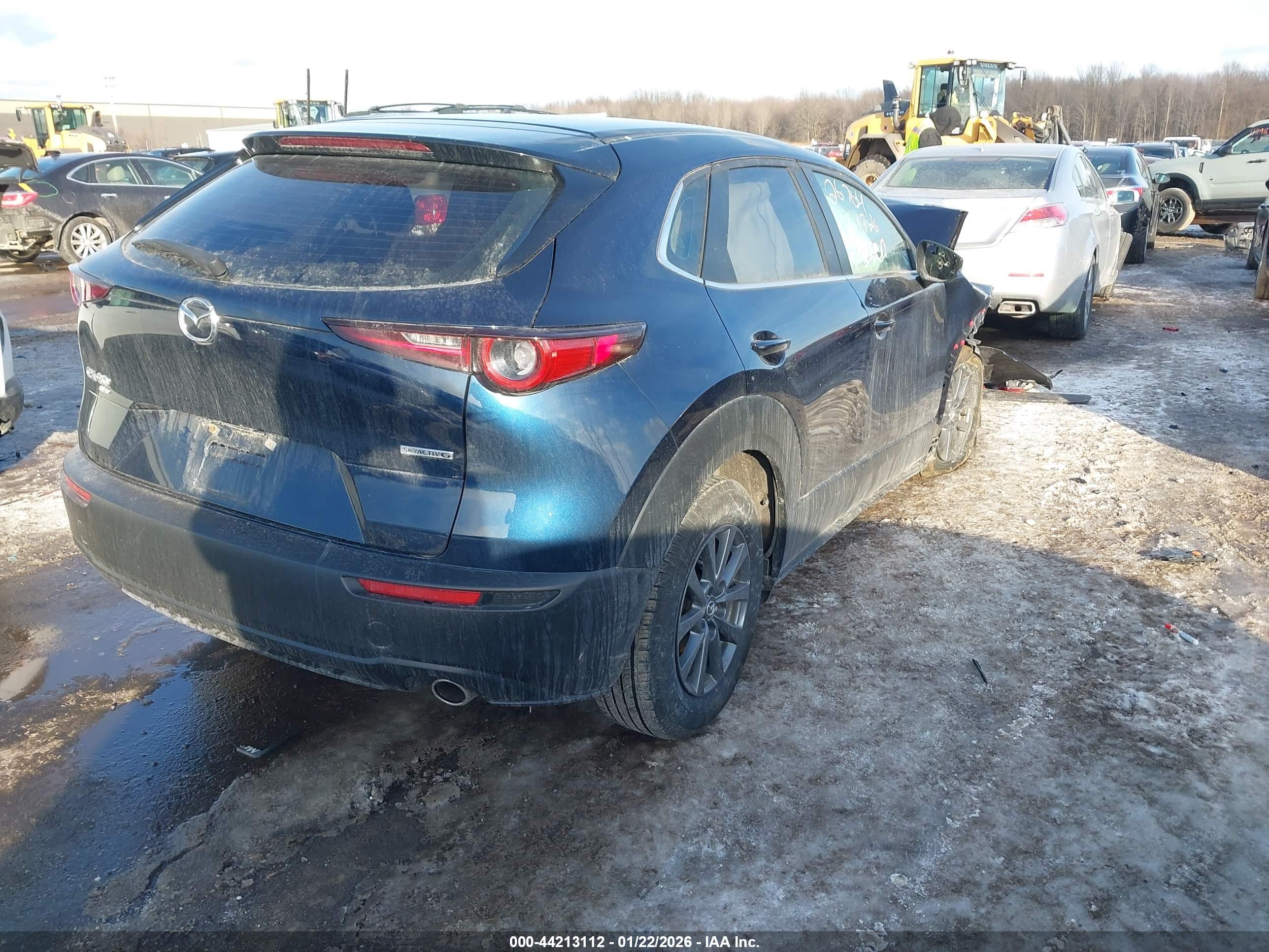 MAZDA CX-30 image 4