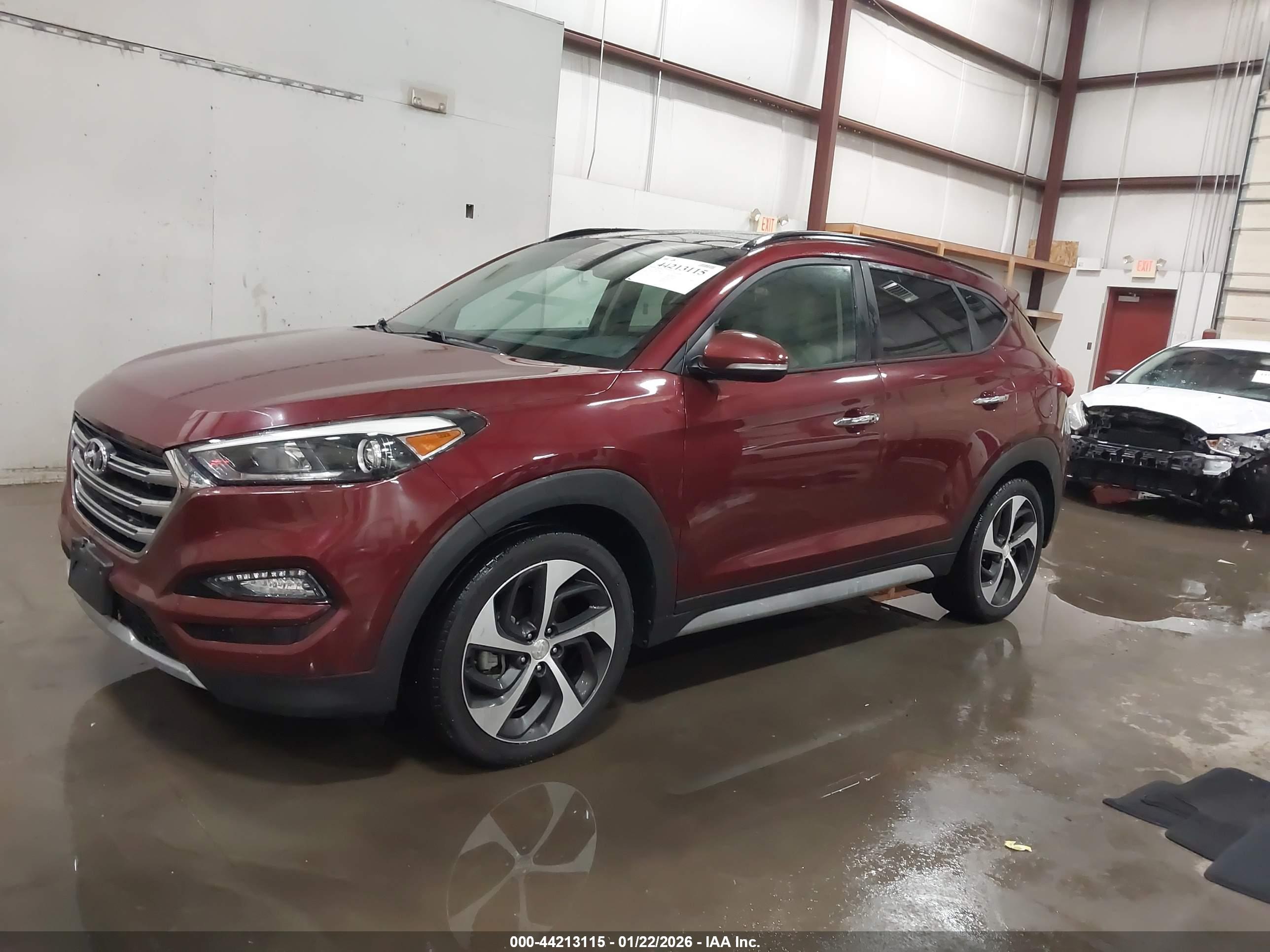 HYUNDAI TUCSON image 2