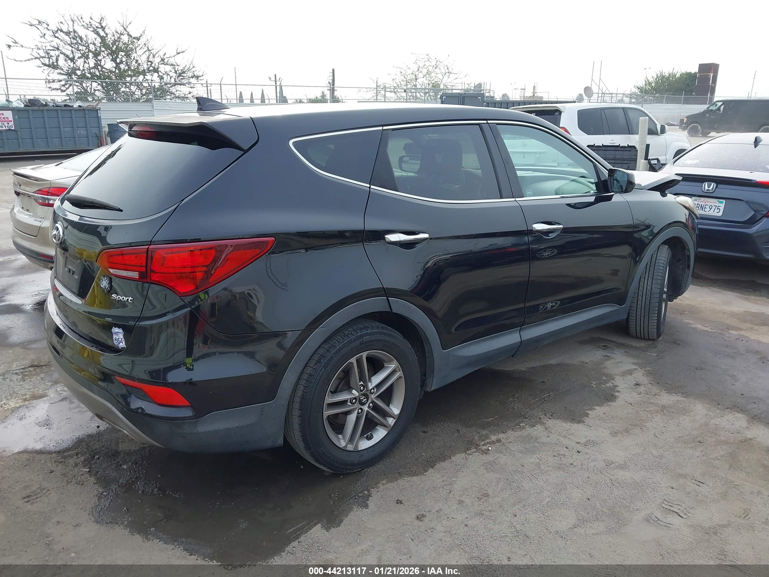 HYUNDAI SANTA image 4