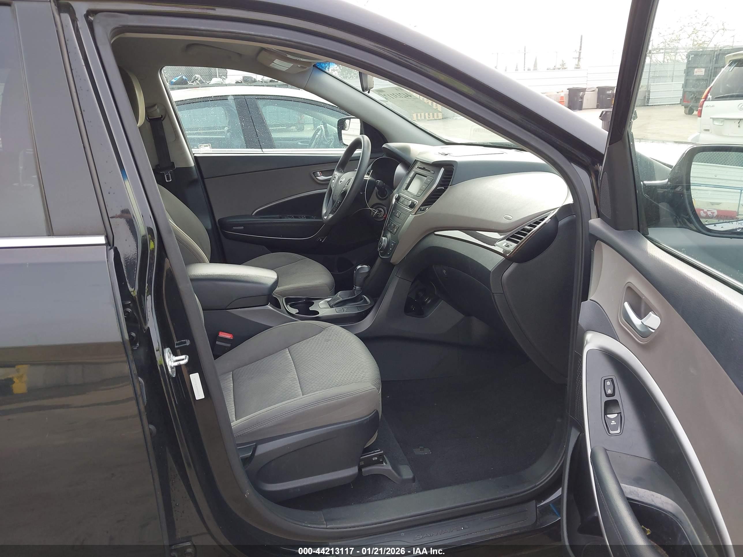 HYUNDAI SANTA image 5