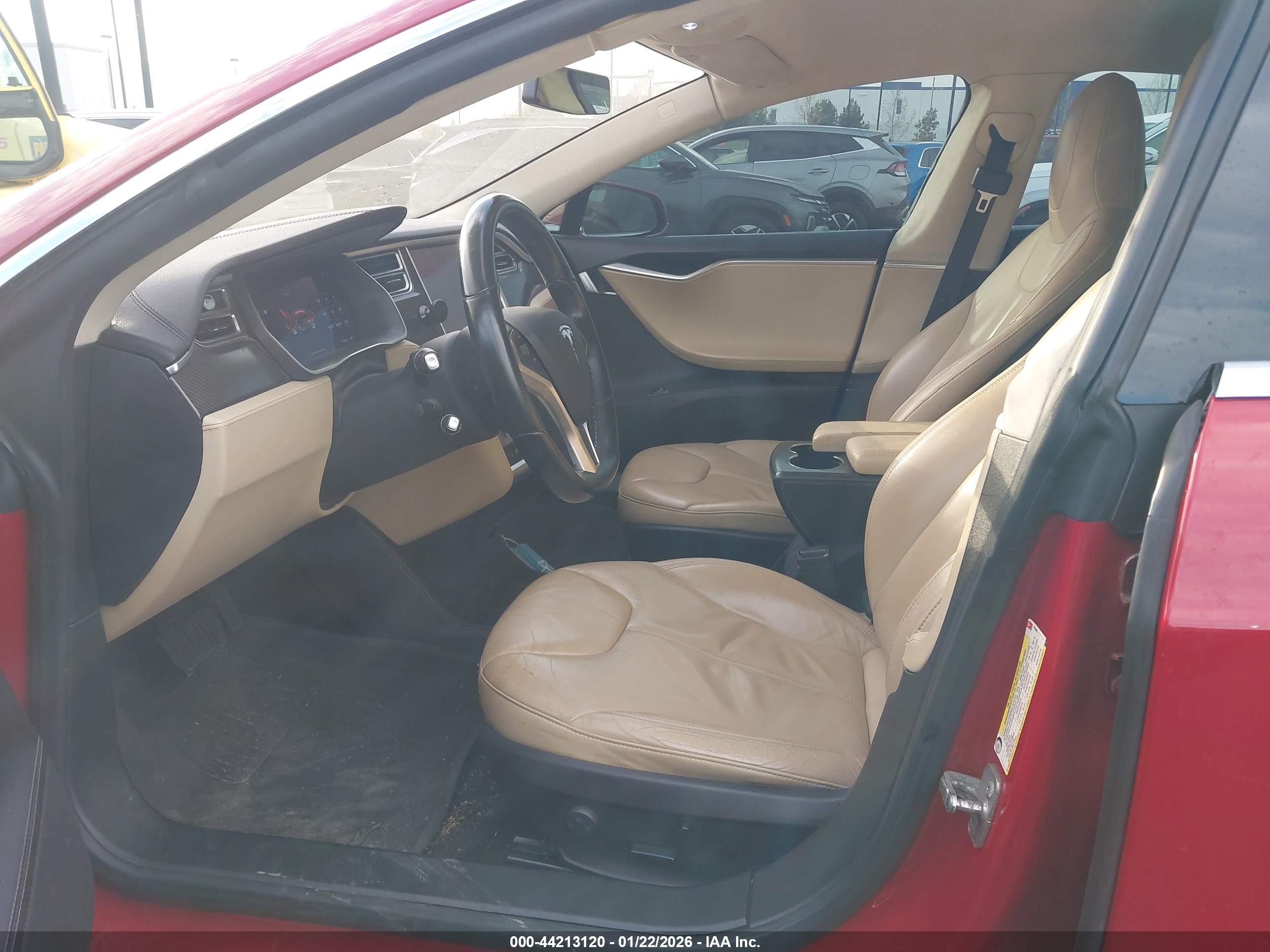 TESLA MODEL image 5