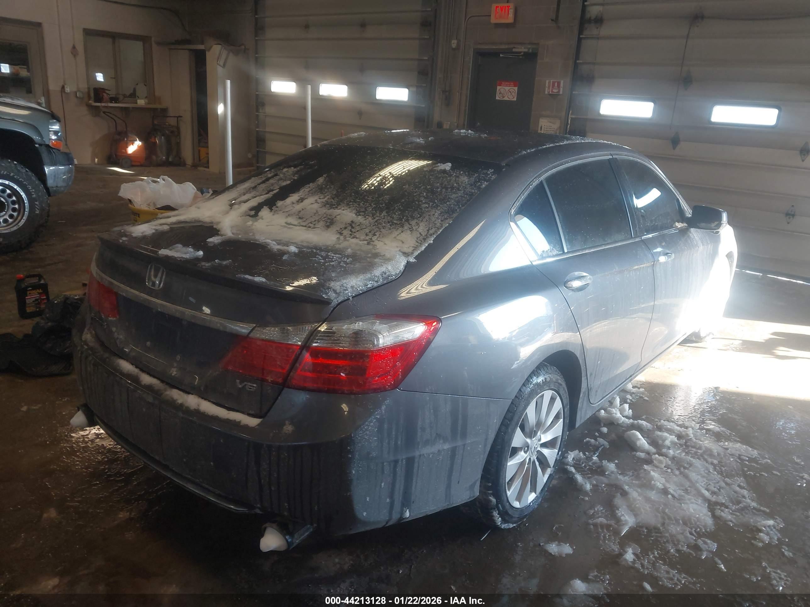 HONDA ACCORD image 4