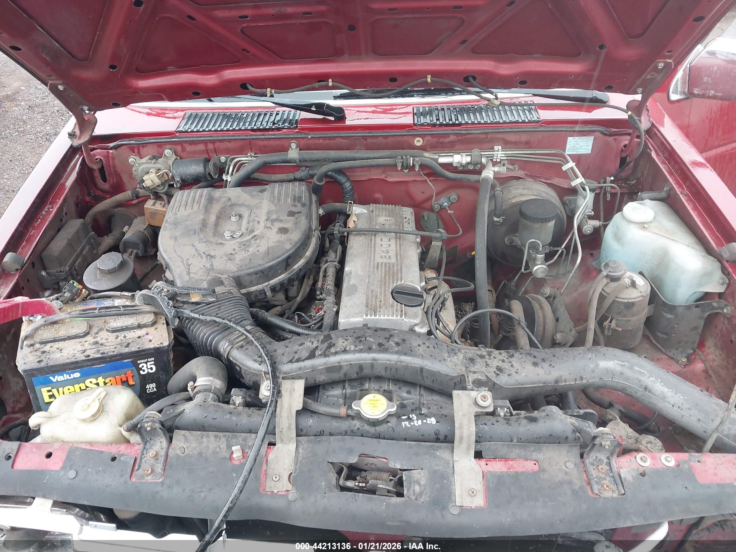 NISSAN TRUCK image 10