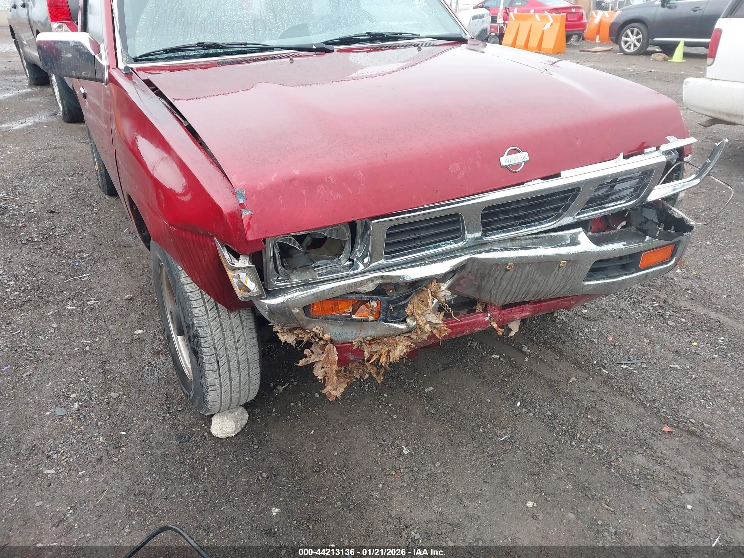 NISSAN TRUCK image 6