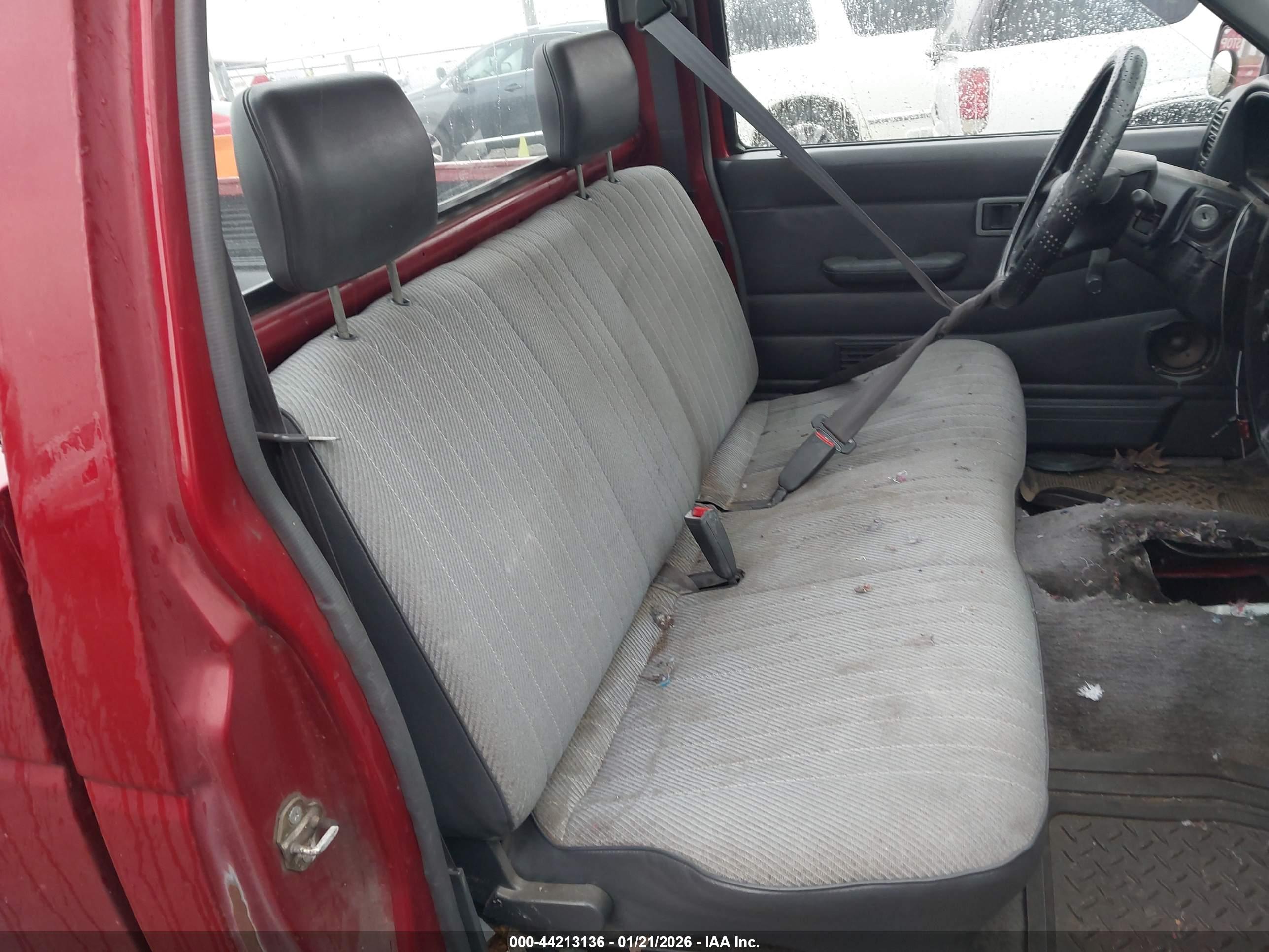 NISSAN TRUCK image 8