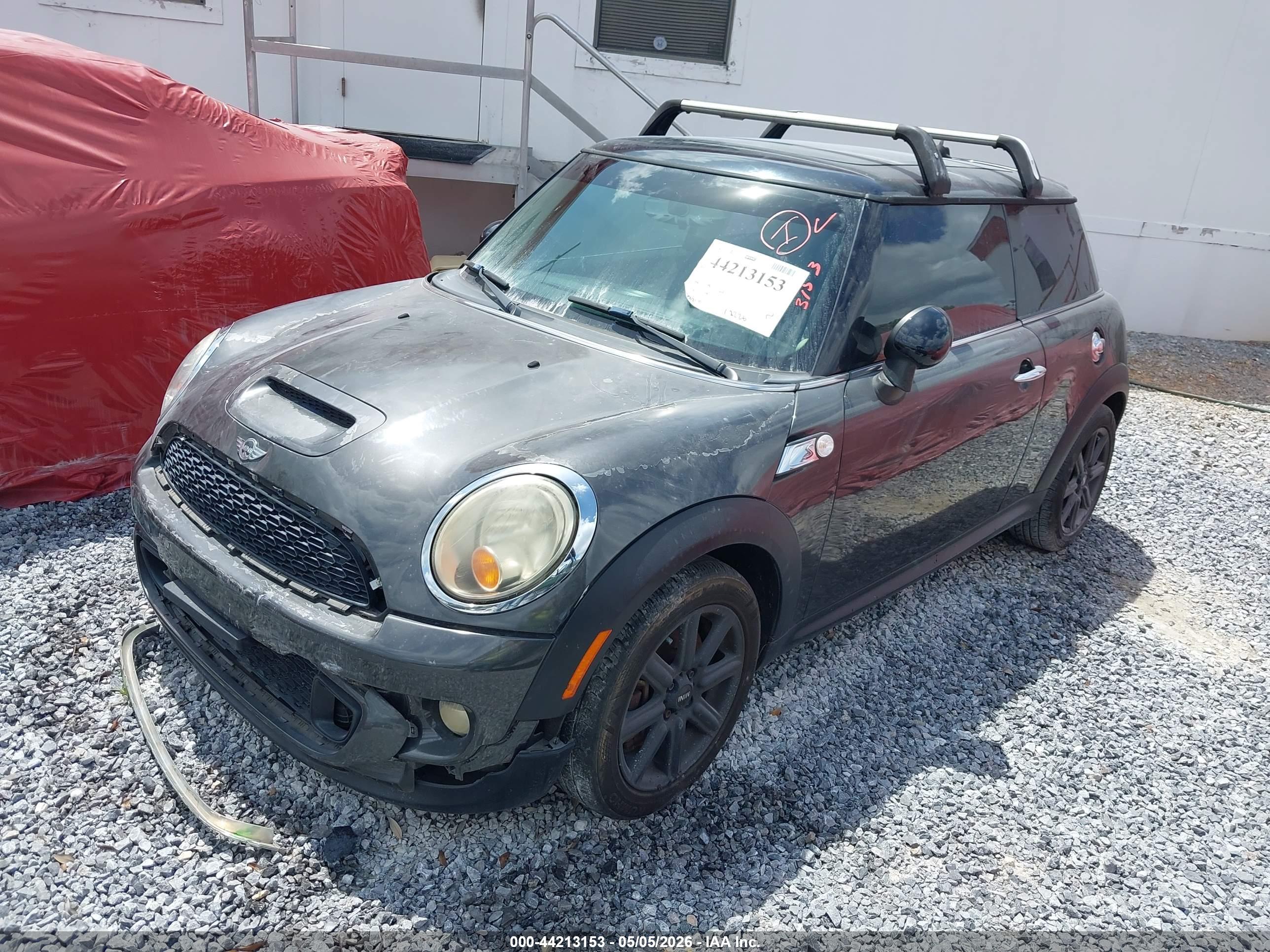 MINI COOPER image 2
