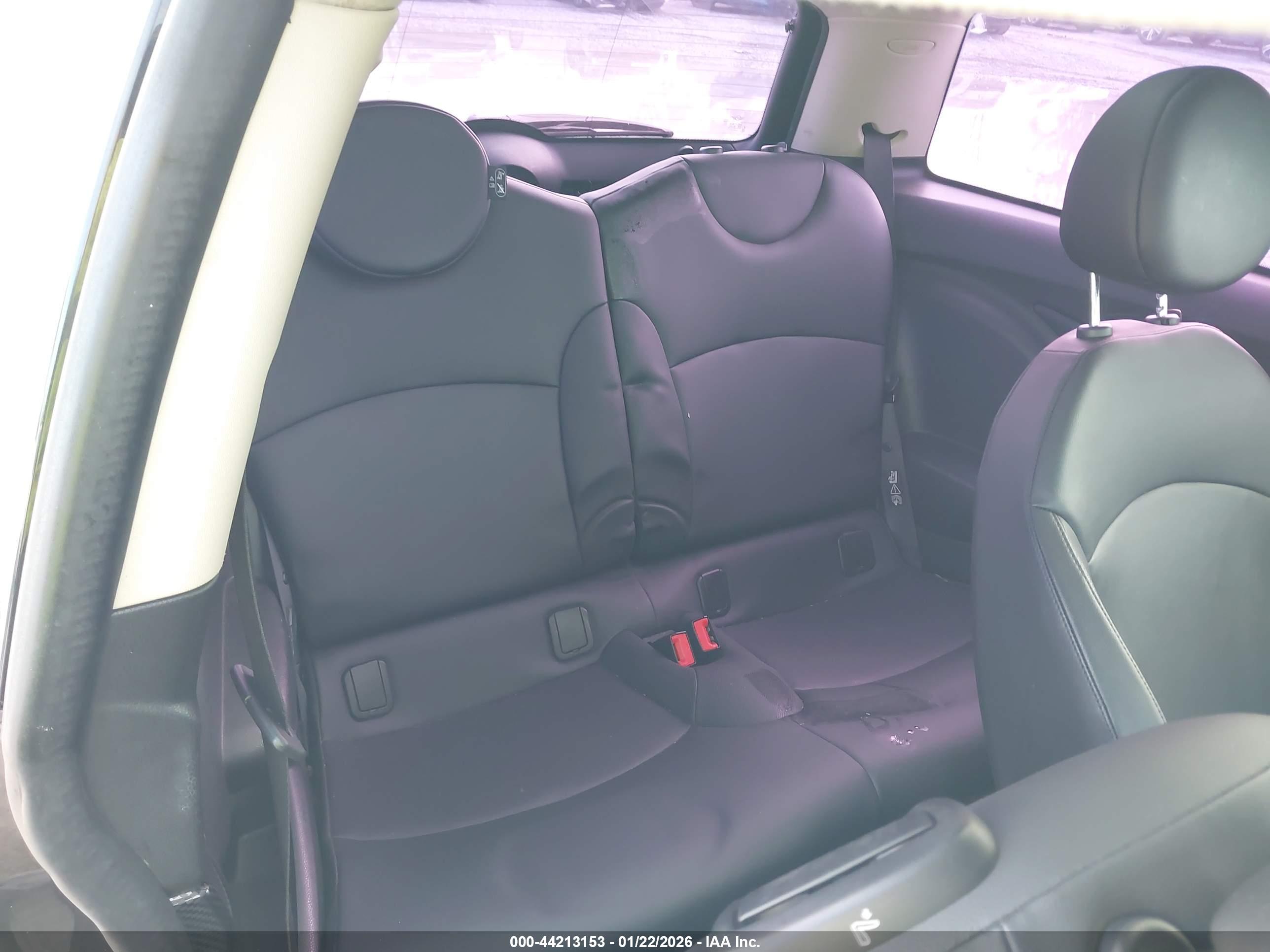MINI COOPER image 8