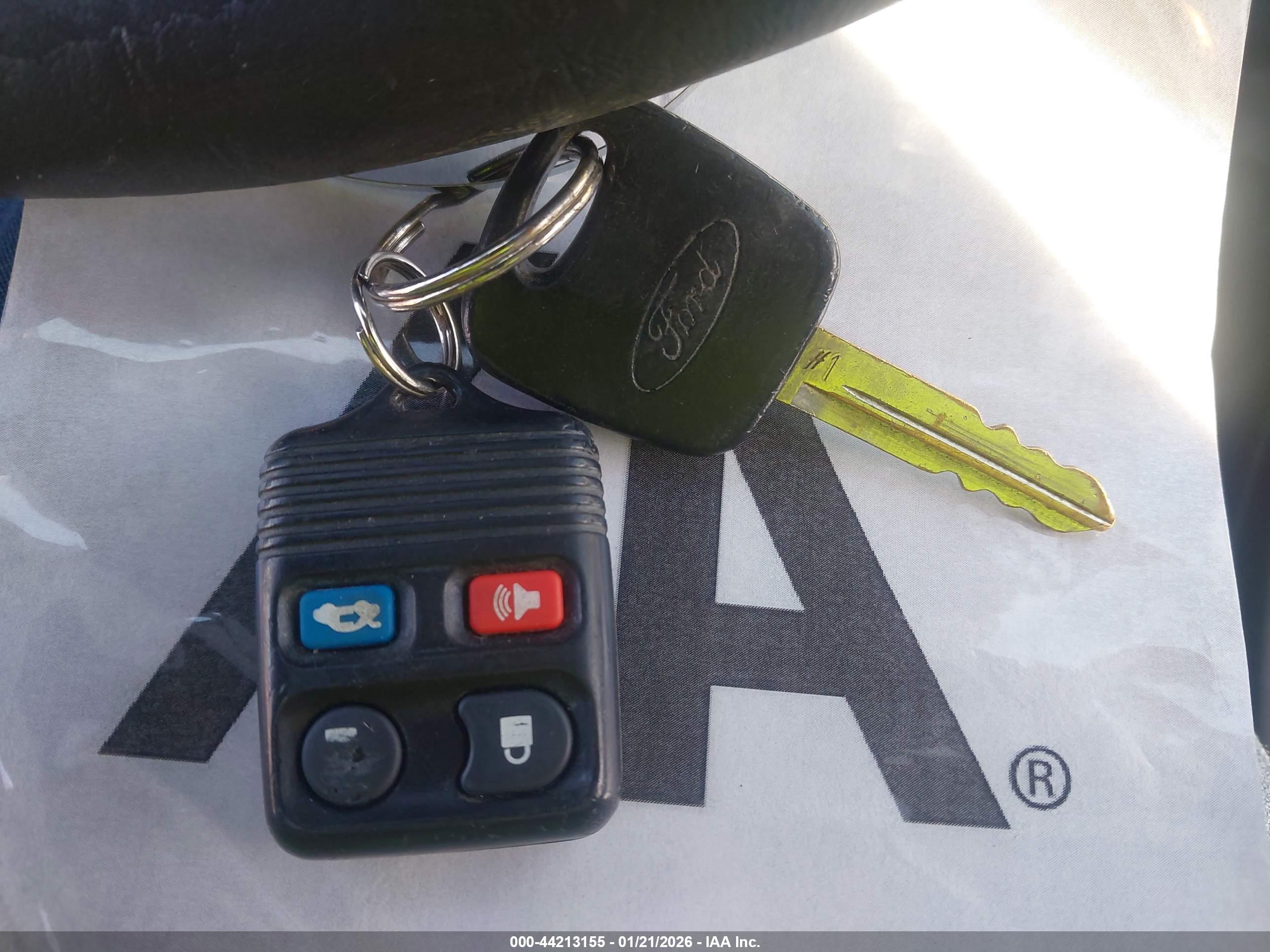 FORD FOCUS image 11