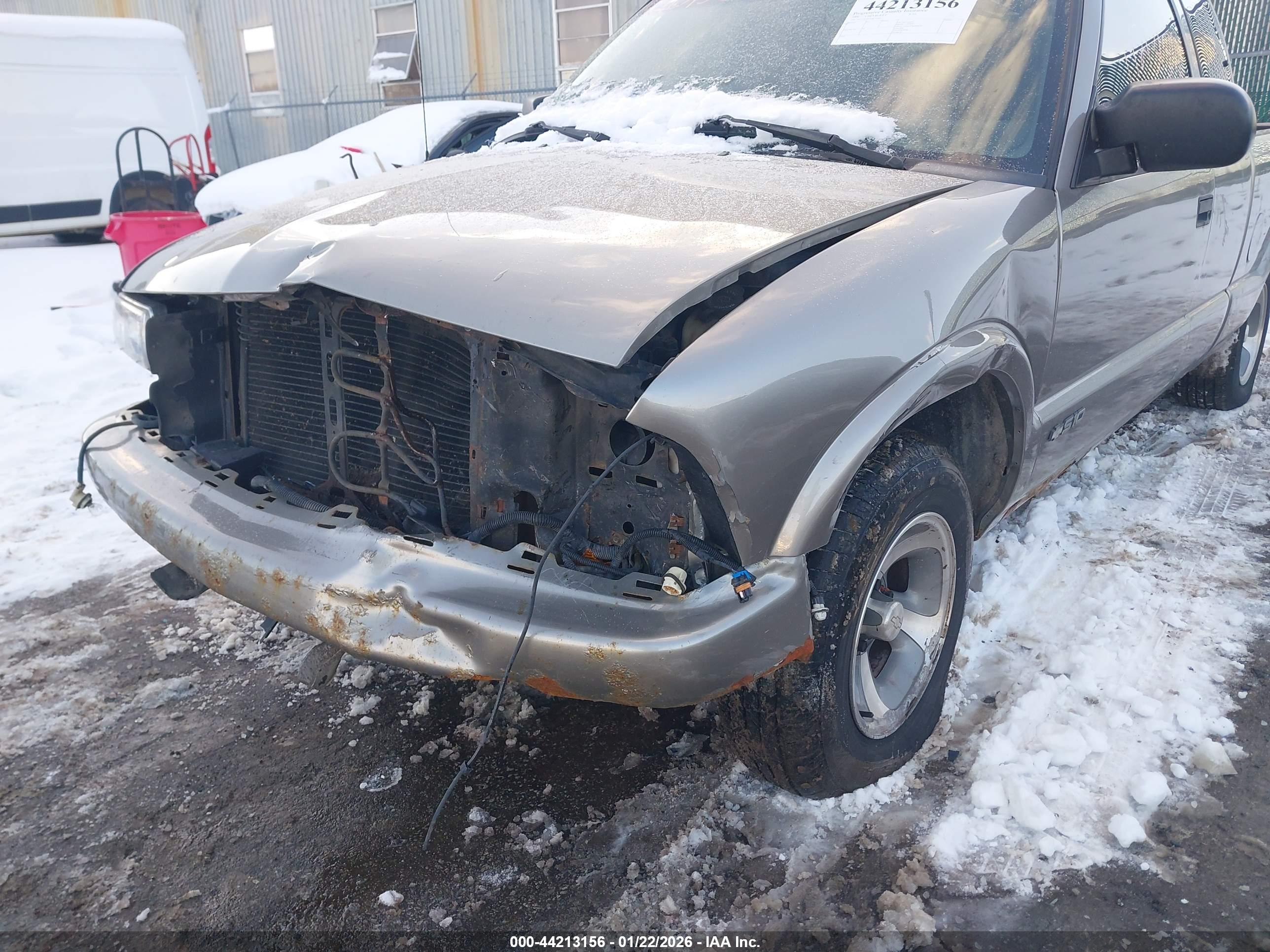 CHEVROLET S-10 image 6