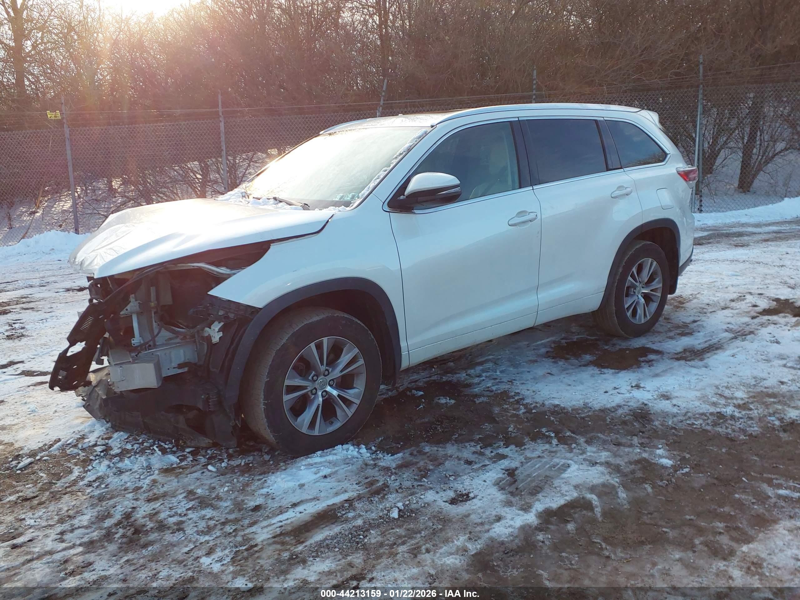 TOYOTA HIGHLANDER image 2