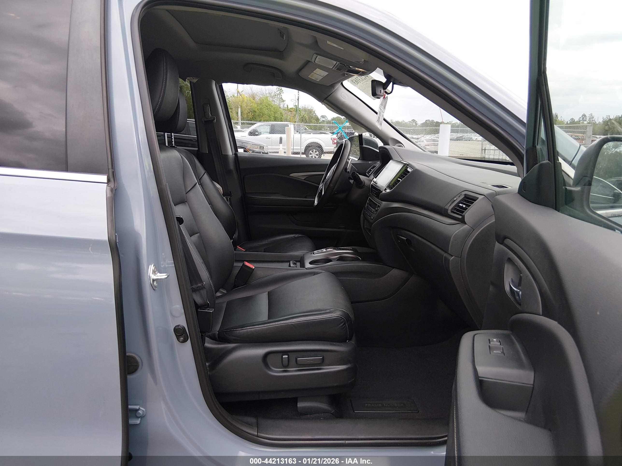 HONDA RIDGELINE image 5