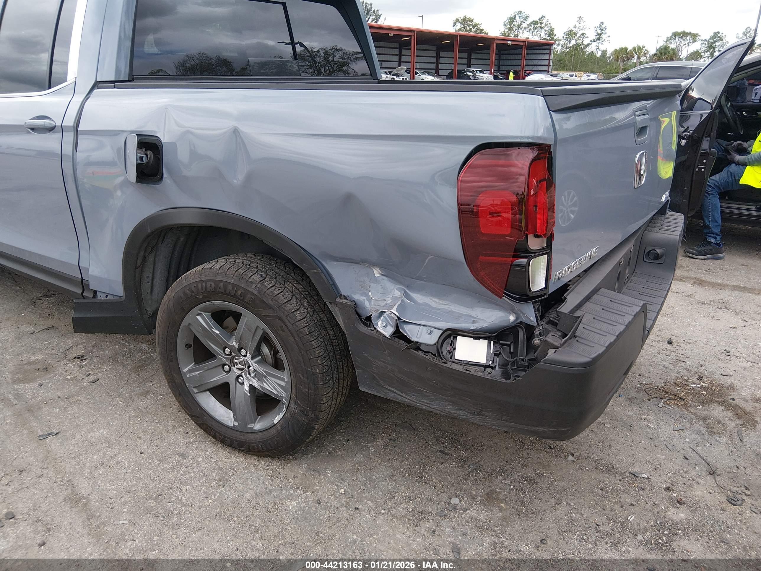 HONDA RIDGELINE image 6