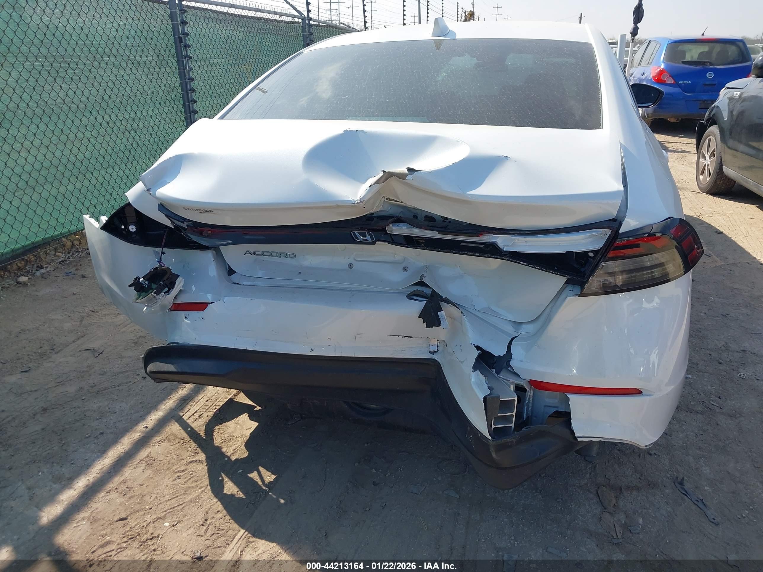 HONDA ACCORD image 6