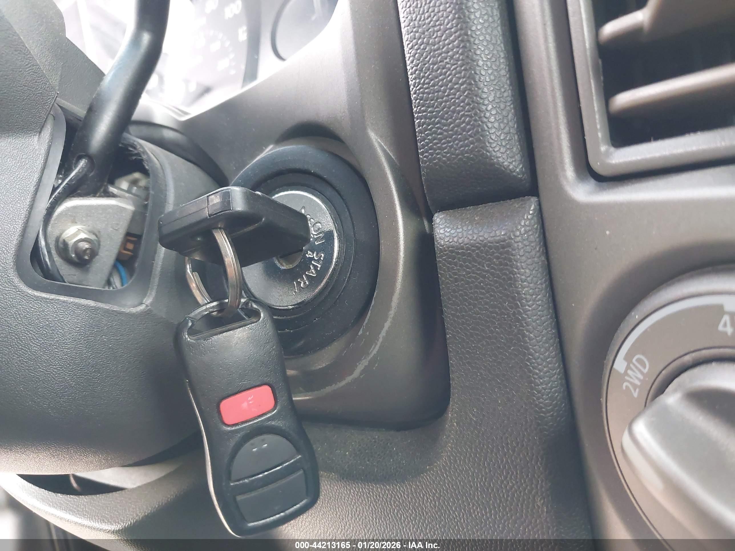 NISSAN TITAN image 11