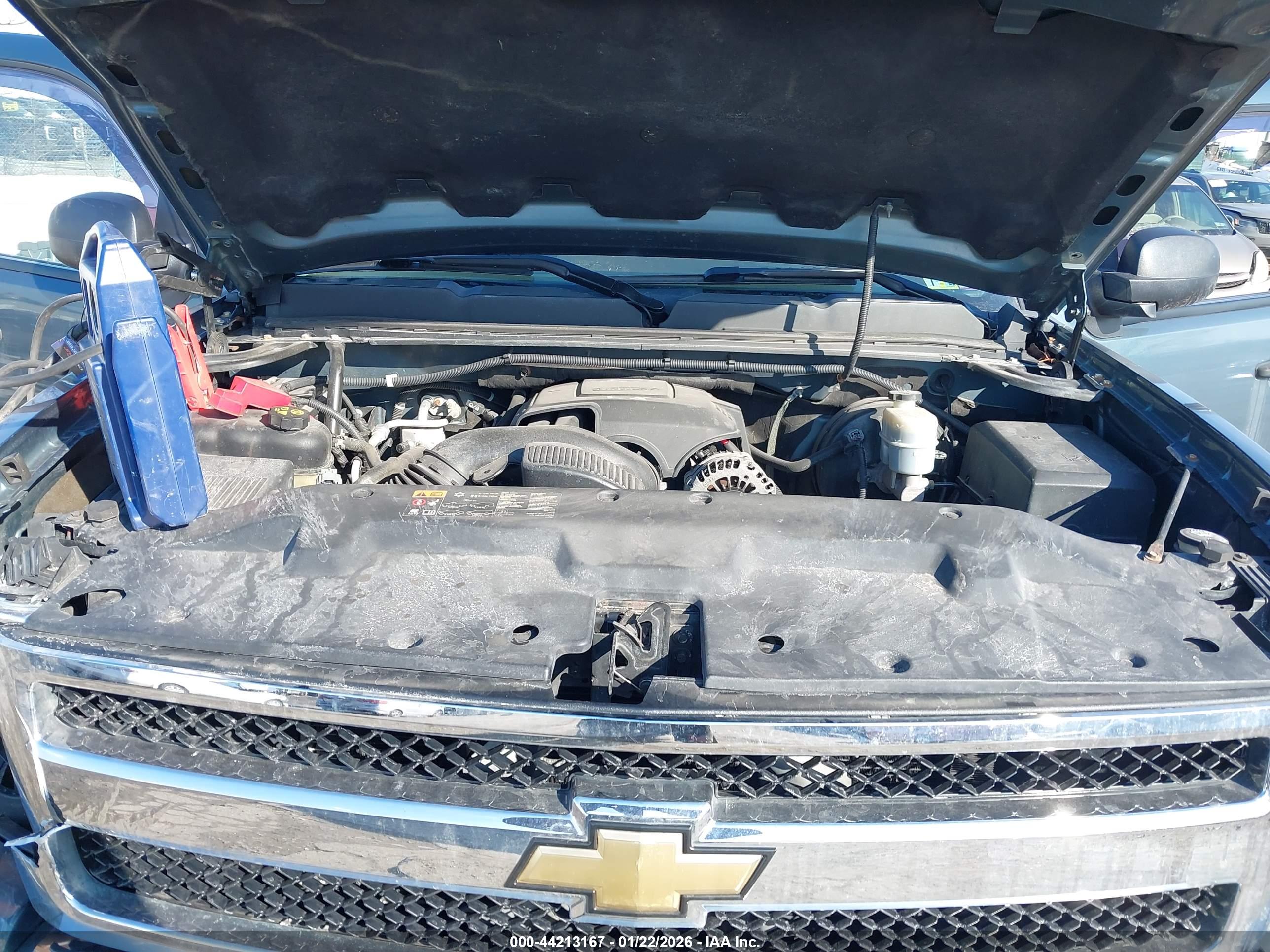 CHEVROLET SILVERADO image 10
