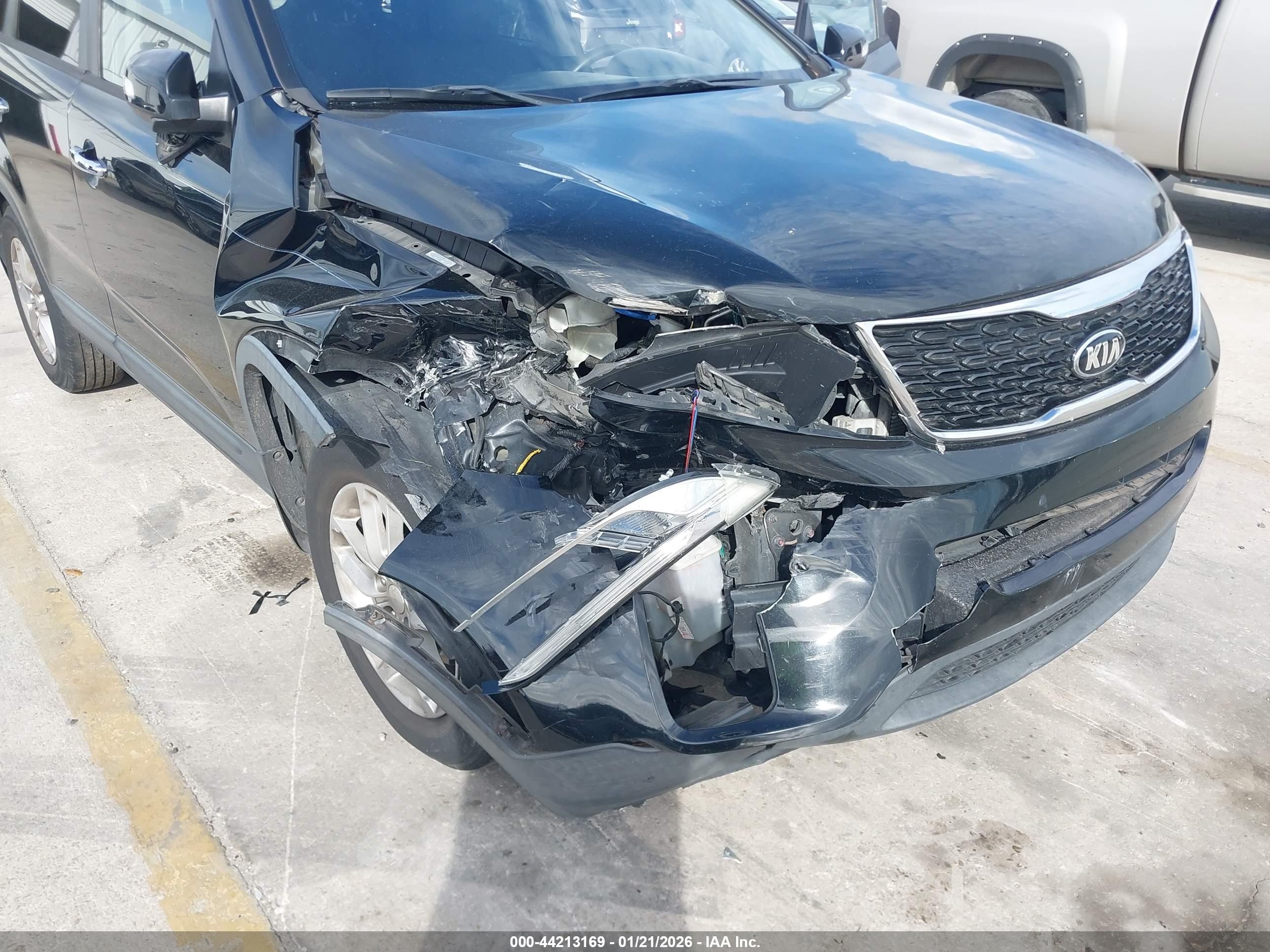 KIA SORENTO image 6
